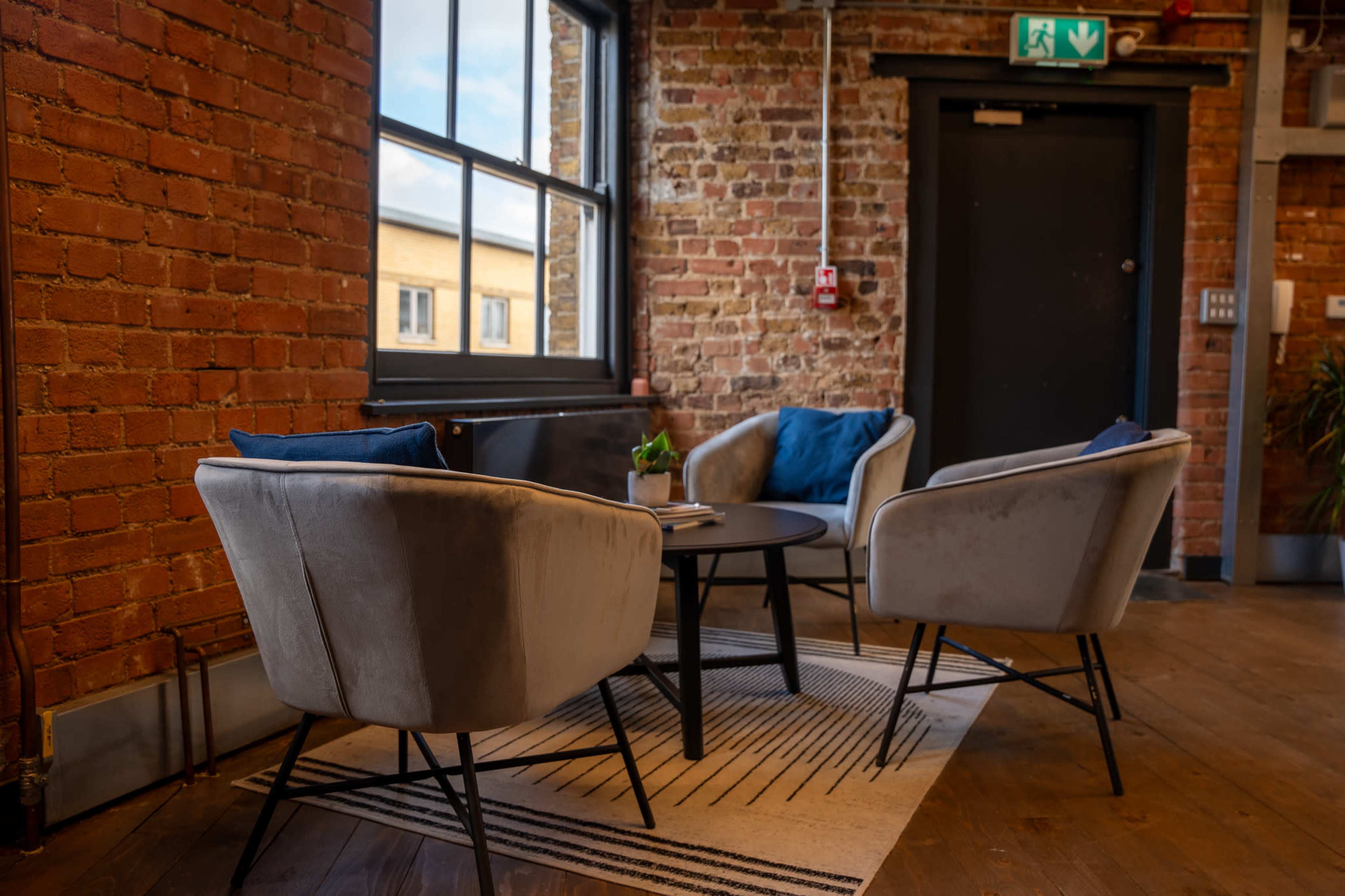 Versatile, quiet and bright open-plan Office, meeting room and studio space in the heart of Shoreditch Image in Hoxton, London, ENG