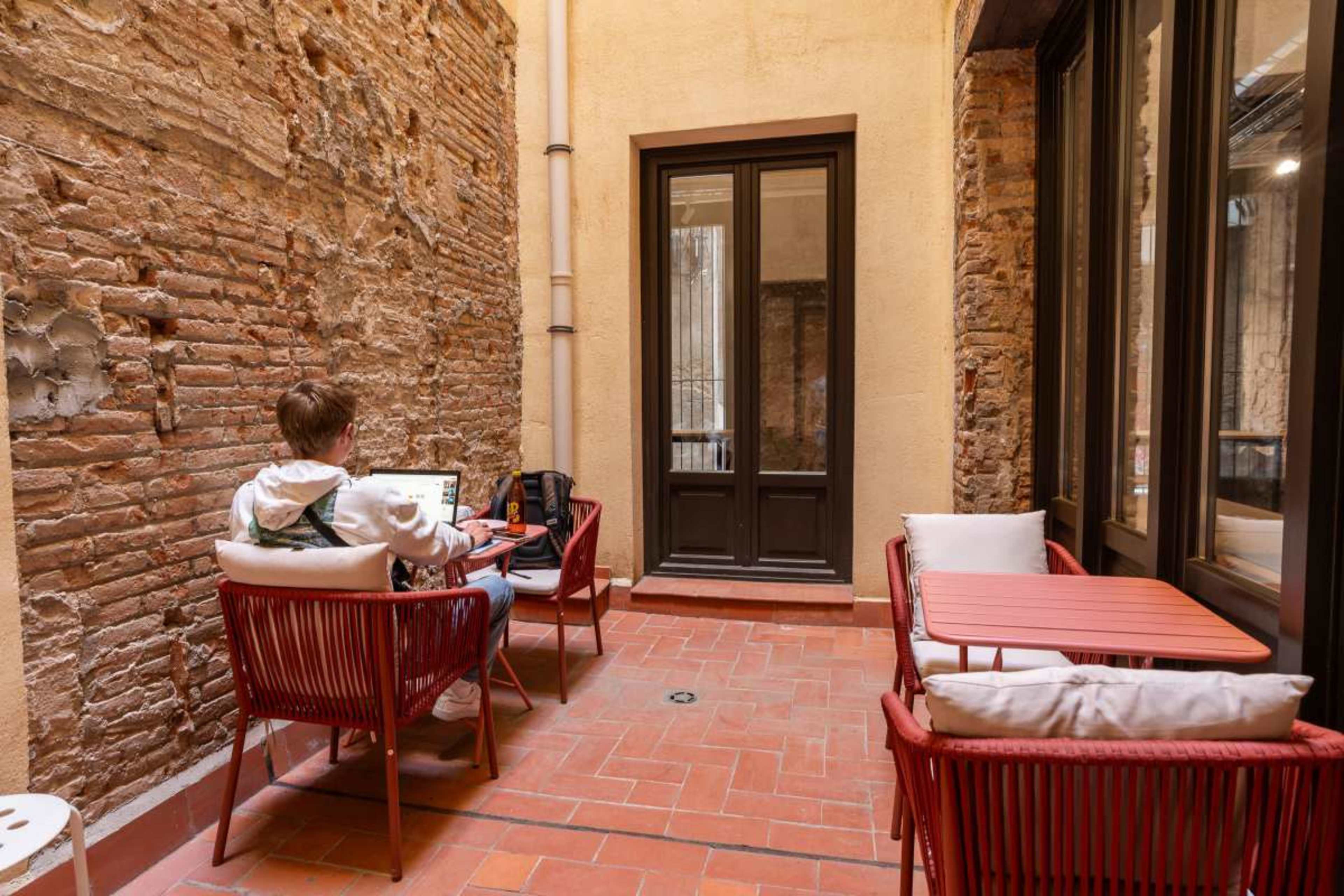 Creative Space with antique vibes. Image in El Born, Barcelona, B