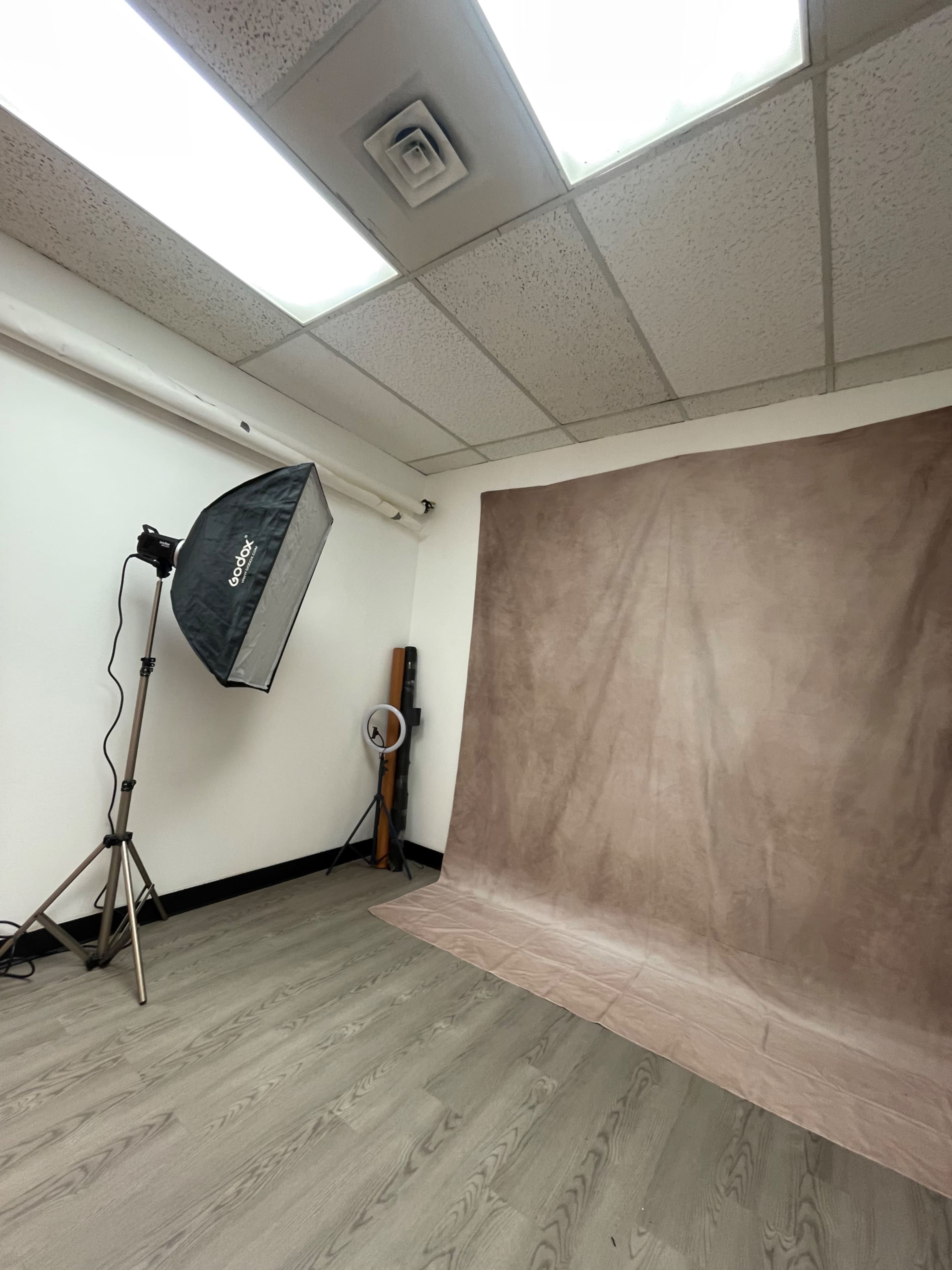 Boutique Photography Studio Image in North Arlington, Arlington, TX