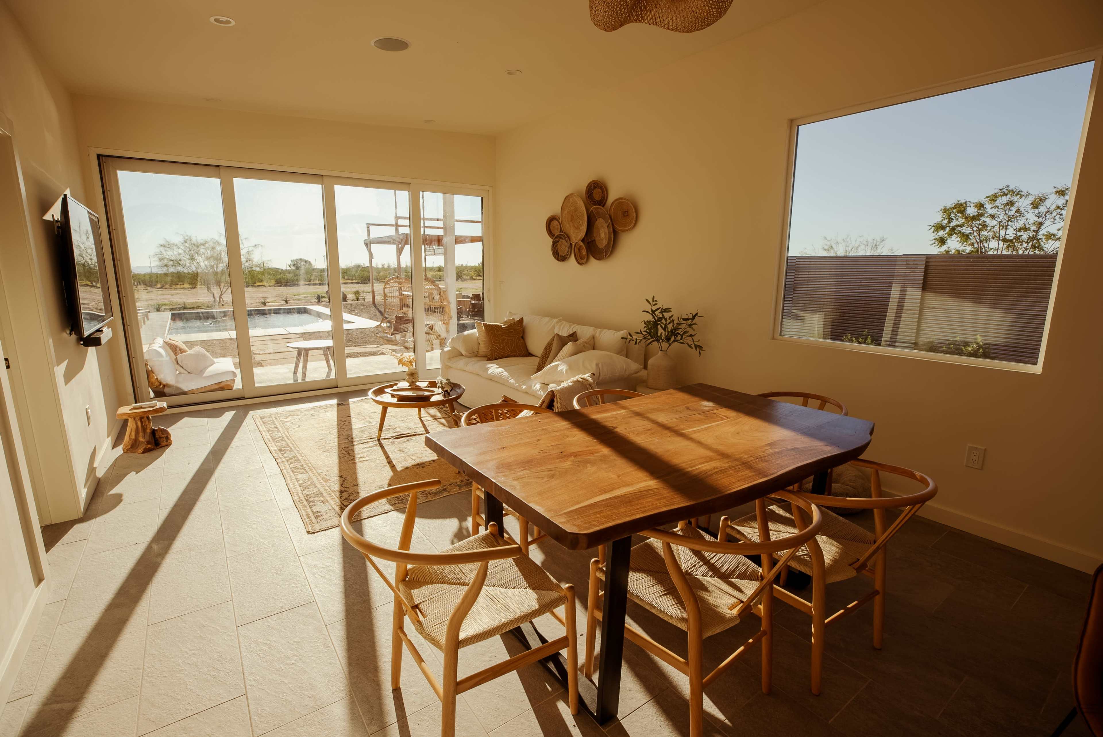 Casa Bella – A private, fully fenced retreat with stunning views and ample space. Image in , Landers, CA