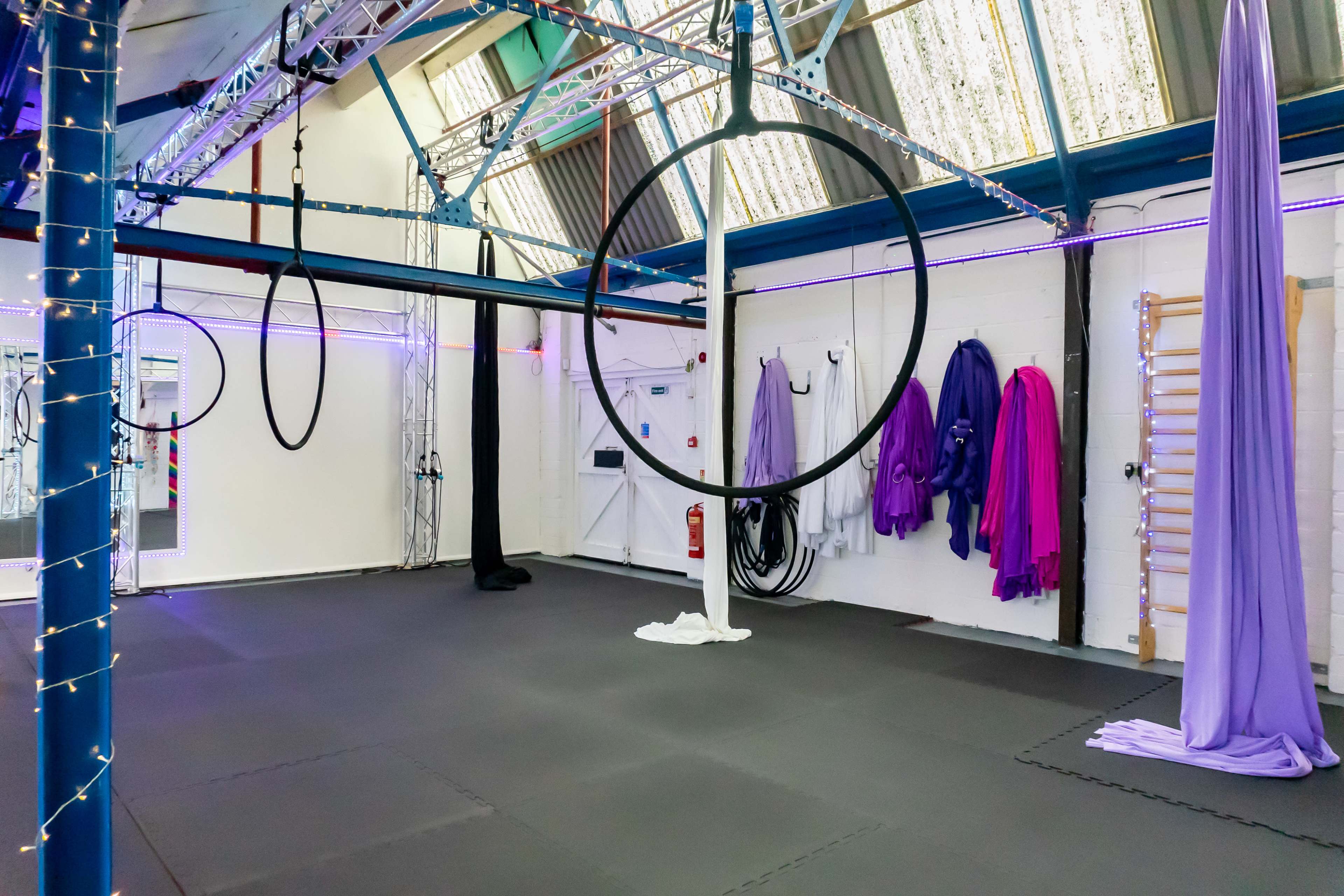 City Centre Loft Studio with Industrial Flair Image in Gloucester, Gloucester, ENG