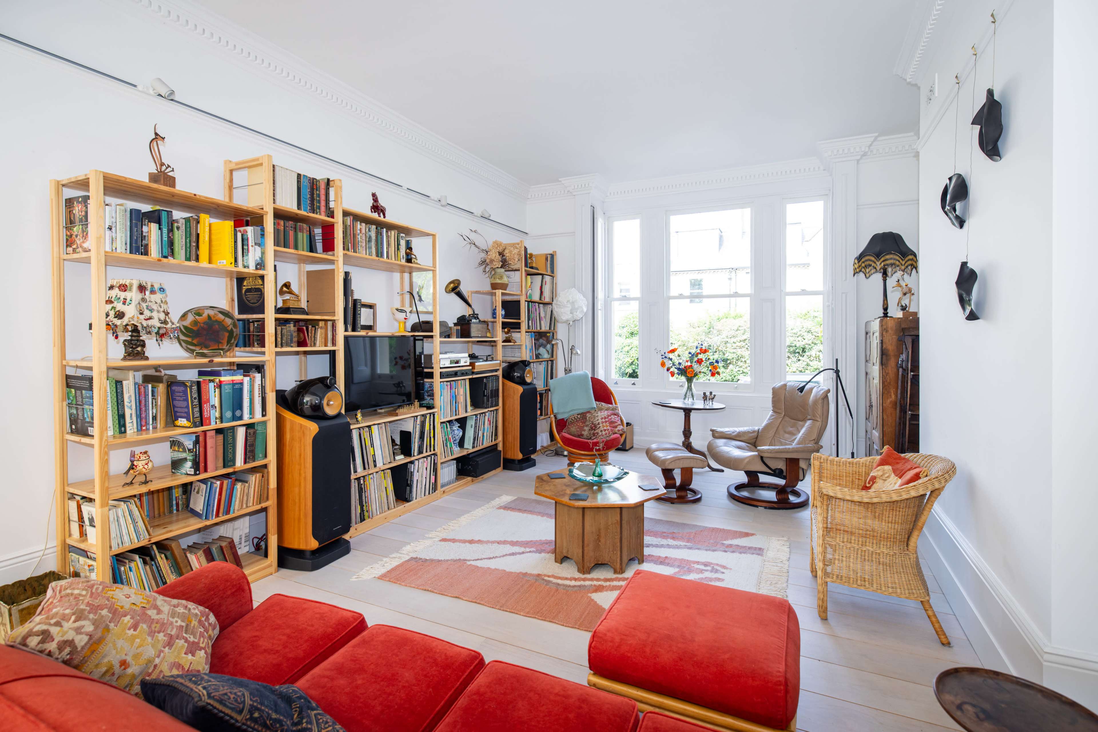 Elegant and light filled, architect designed, conversion of Victorian villa. Image in Highgate, London, ENG