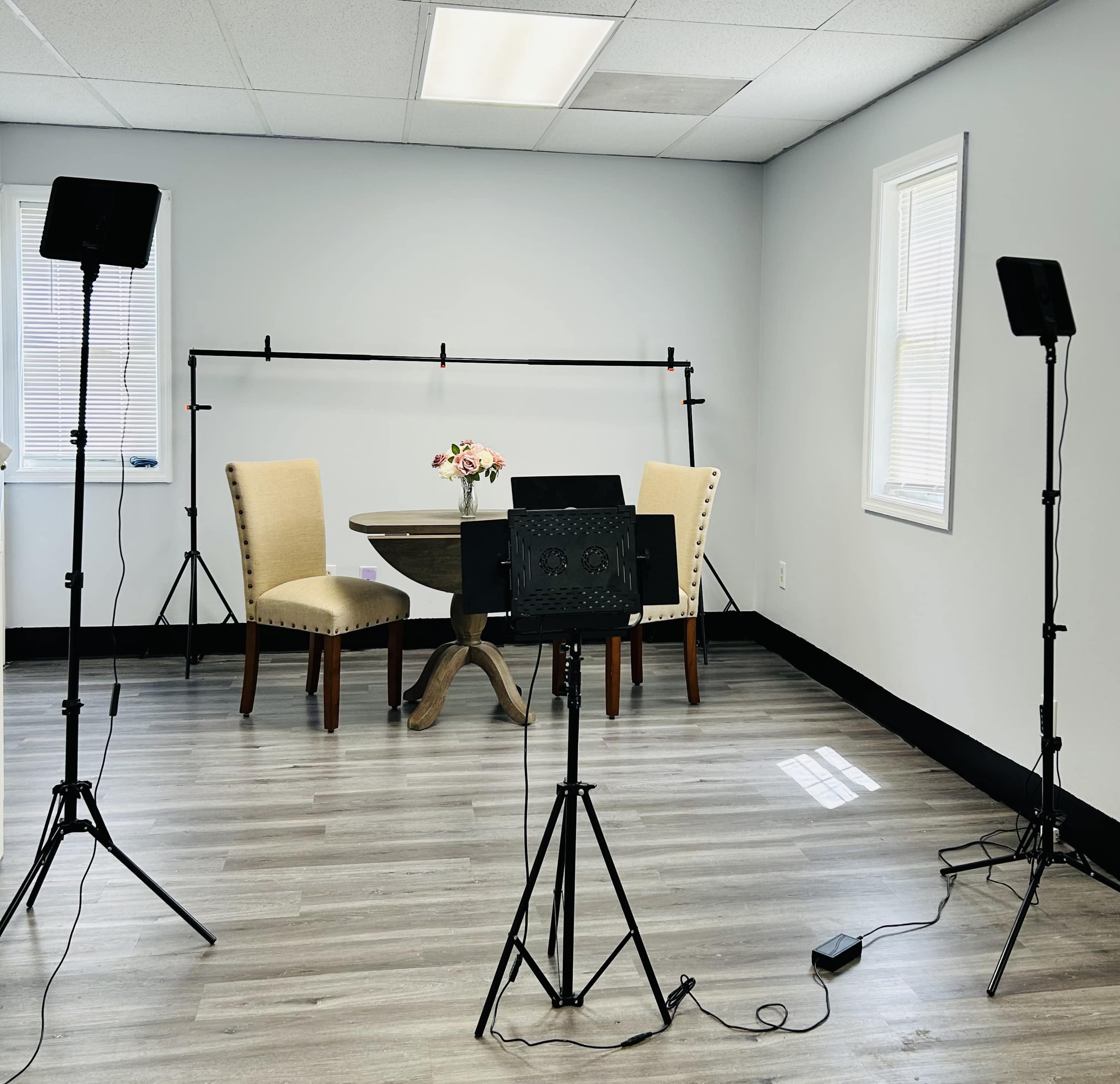 Intimate Creative Studio in South Metro Atlanta Image in South Fulton, College Park, GA