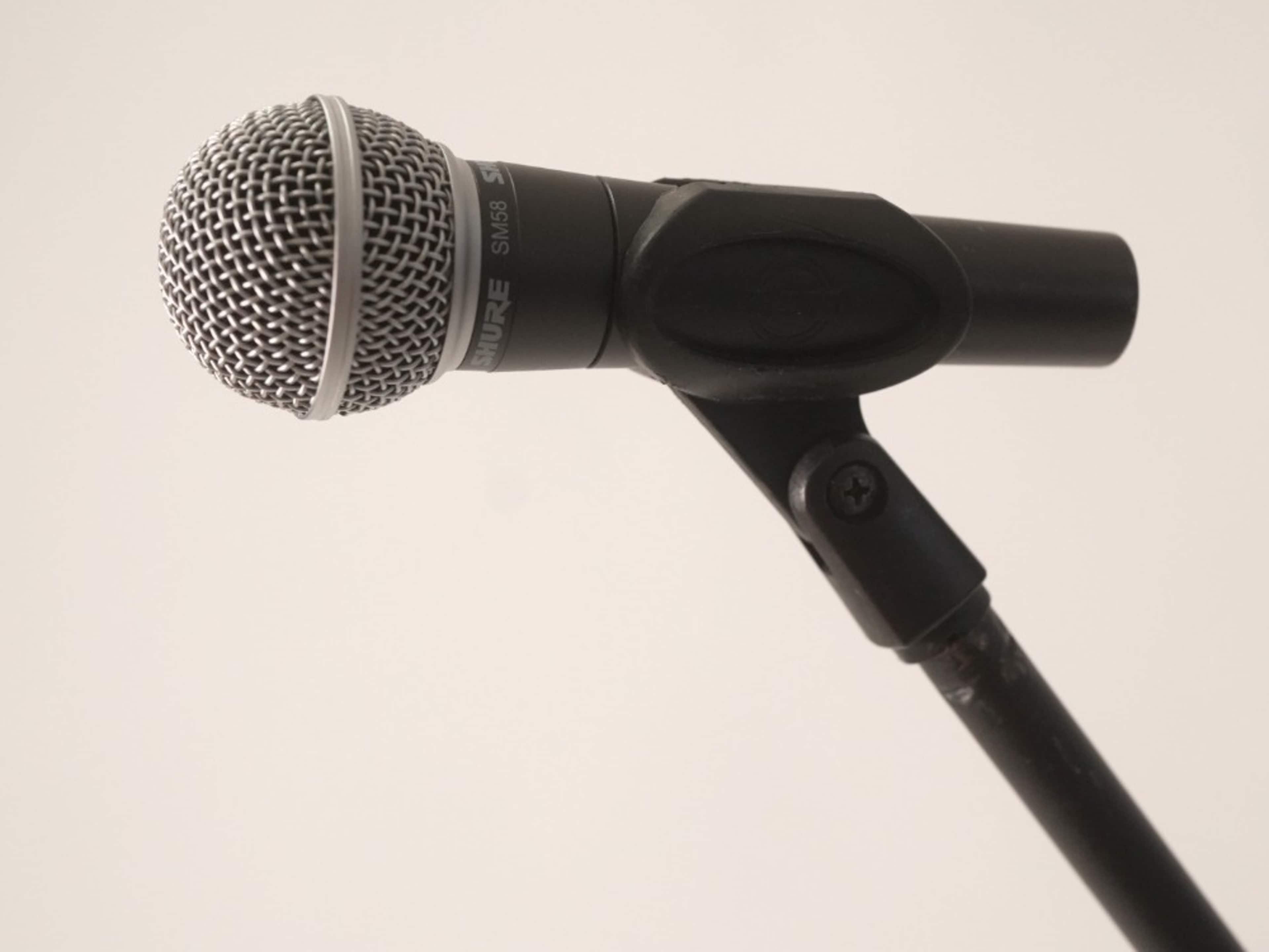 Shure SM58 Dynamic Microphone