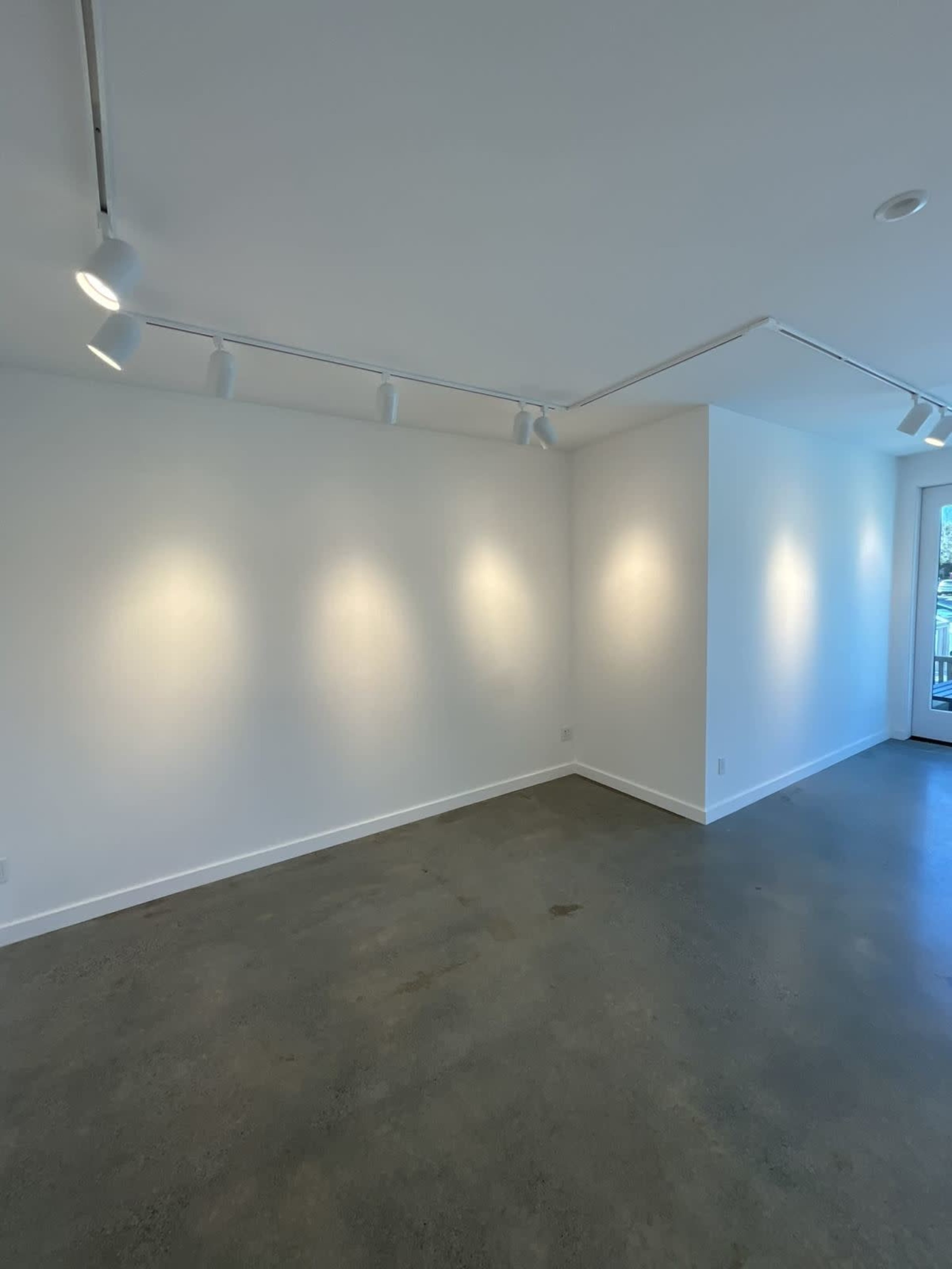 Office Space Image in Half Moon Bay, Half Moon Bay, CA