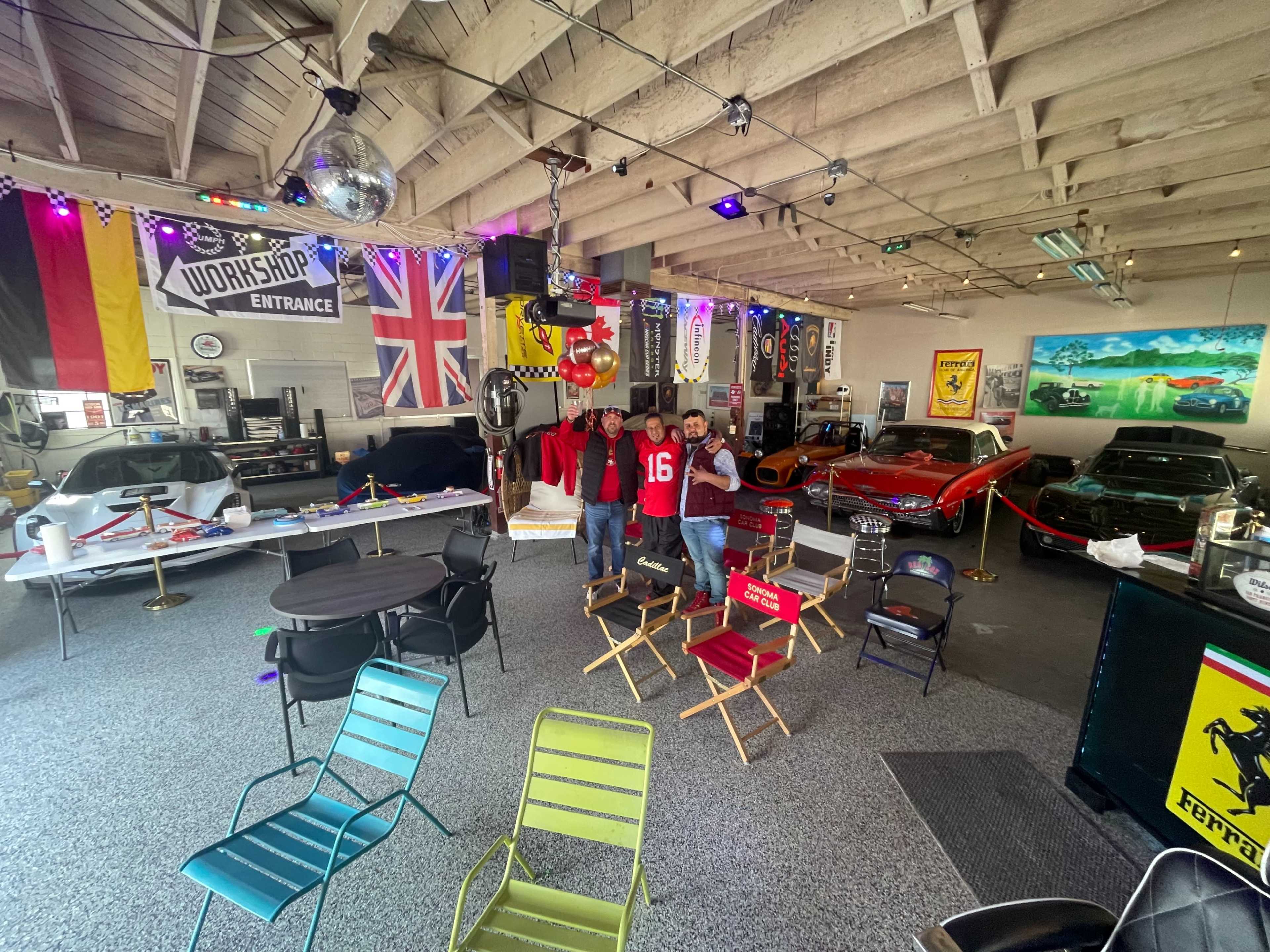 Two blocks from the Sonoma Square, perfect place to host your next birthday party or watch the game with close friends. Image in Sonoma, Sonoma, CA