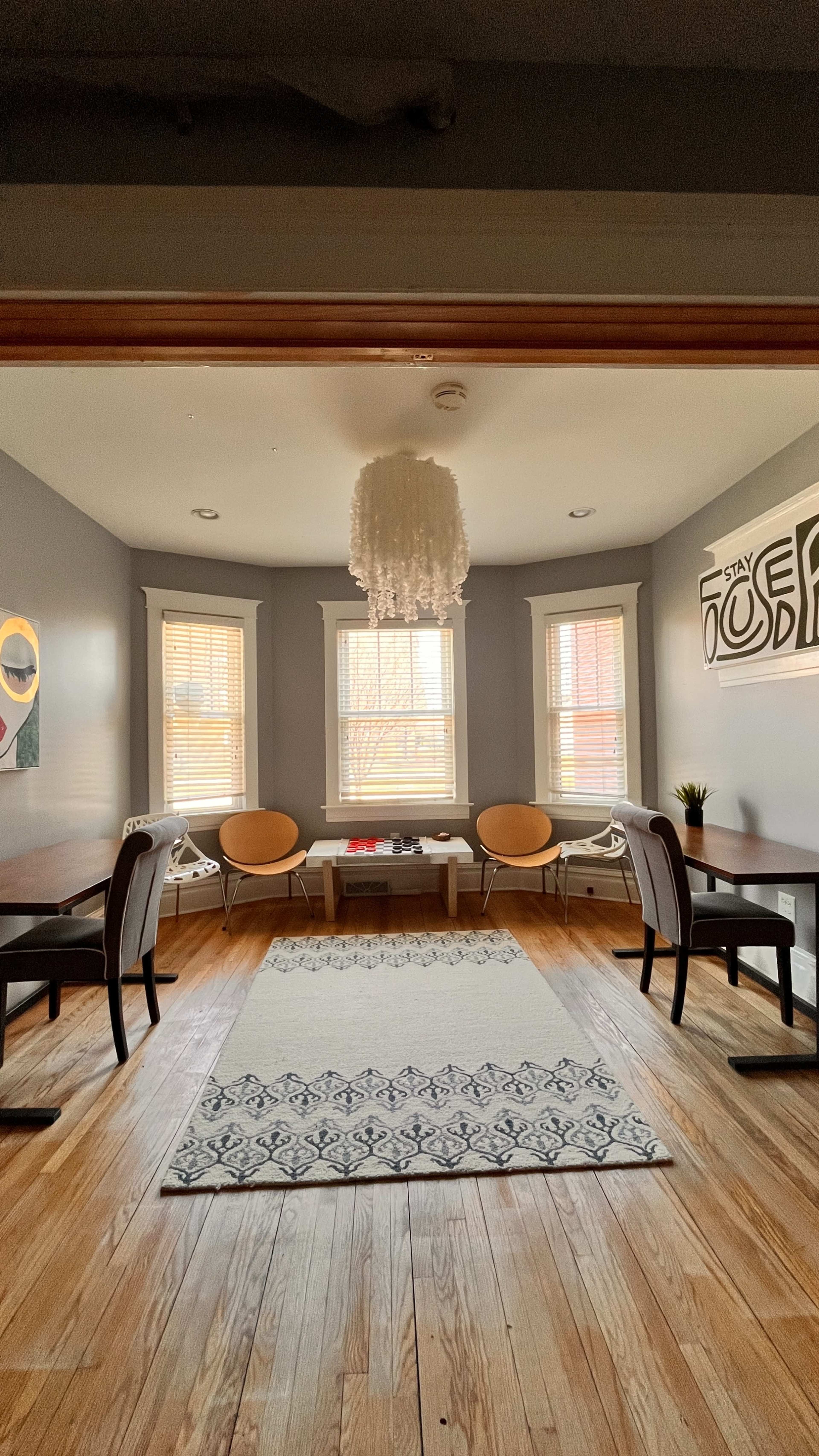 The Warm Urban Retreat Space For MeetUps Image in Thornton Township, Homewood, IL