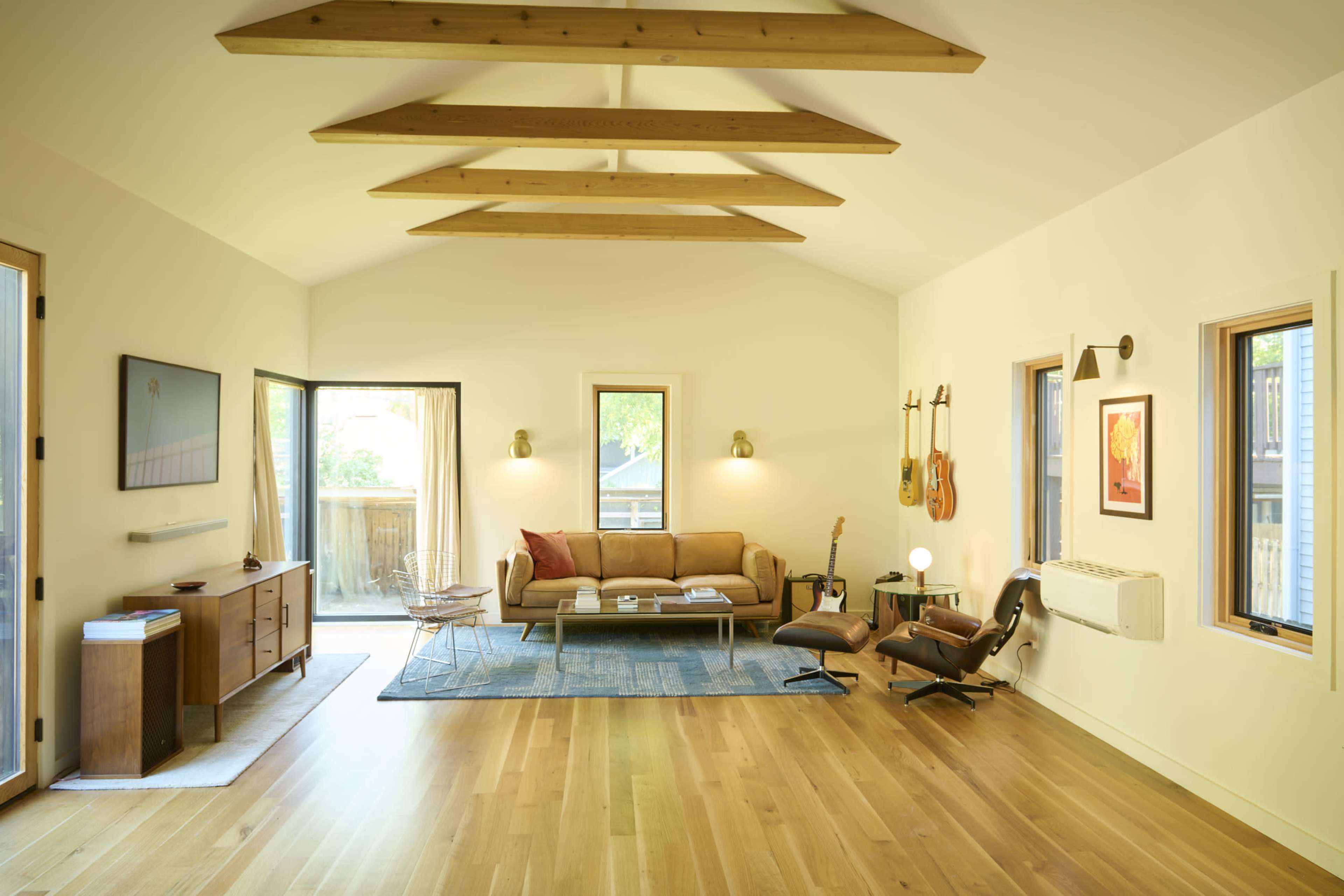 Cozy Photo/Video Studio Image in East Nashville, Nashville, TN