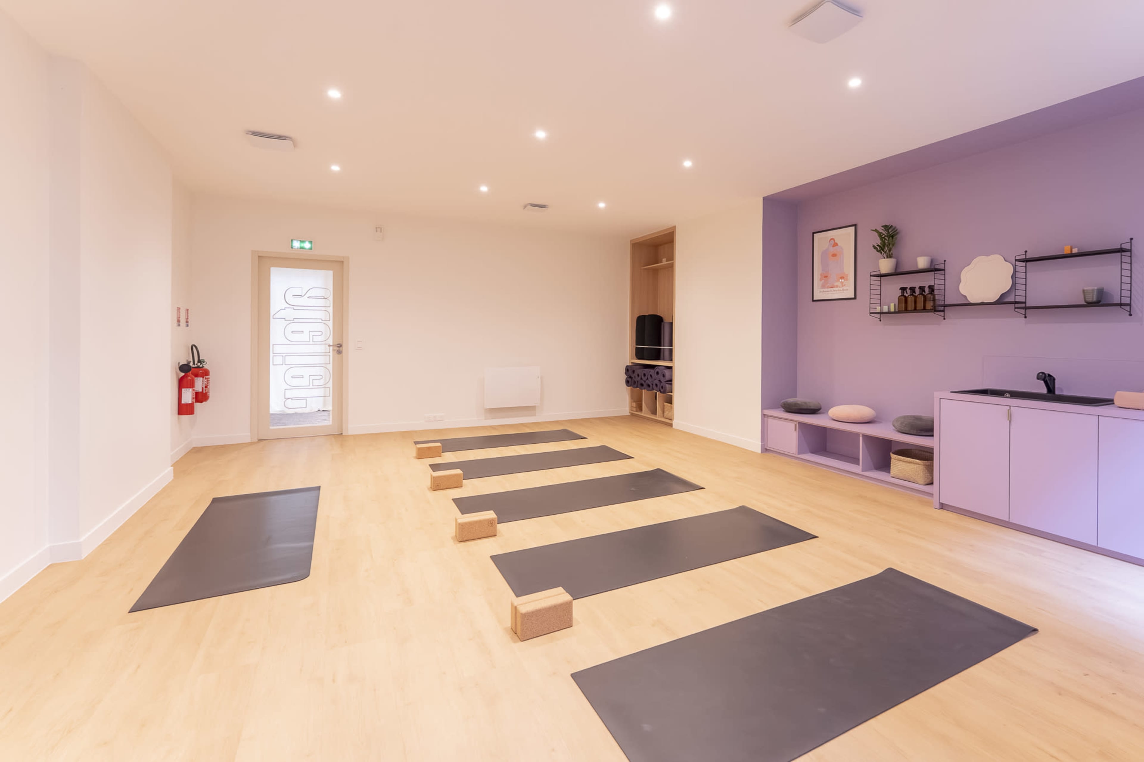 Studio lumineux pour yoga, Pilates et ateliers à Paris 15e Image in Beaugrenelle, Paris