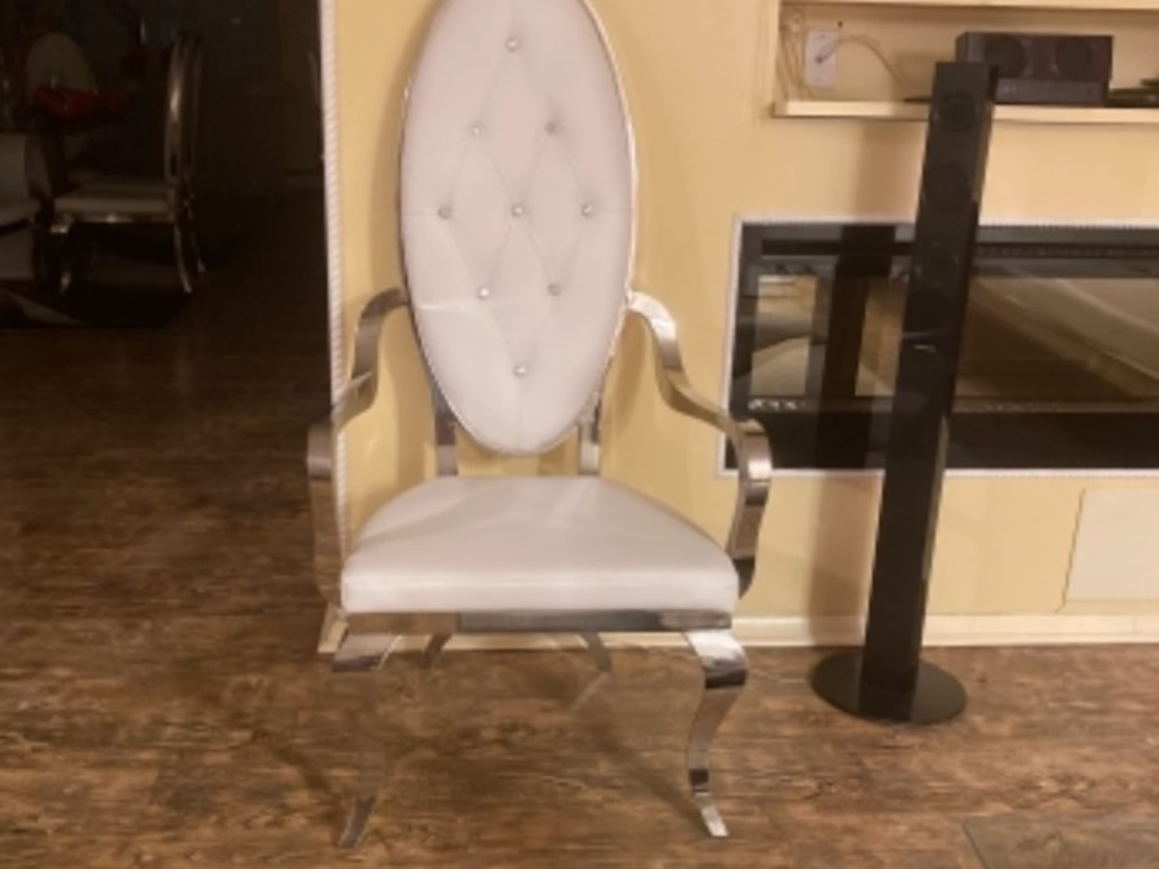 Throne Chair