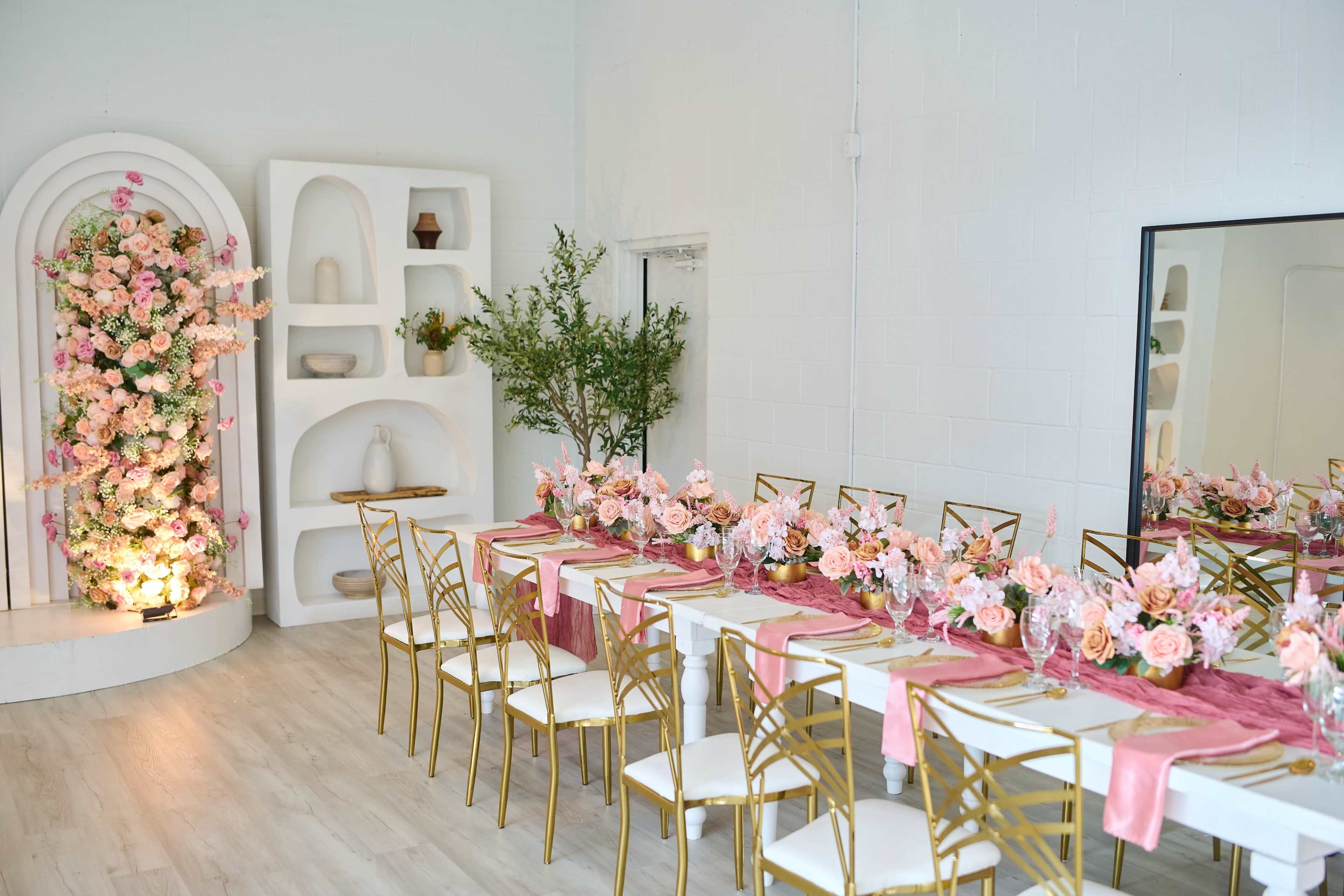 Houston Downtown Elegant Chic Modern-Style Event Space with Luxe Aesthetics for Showers, Parties, & more! Image in Downtown Houston, houston, TX