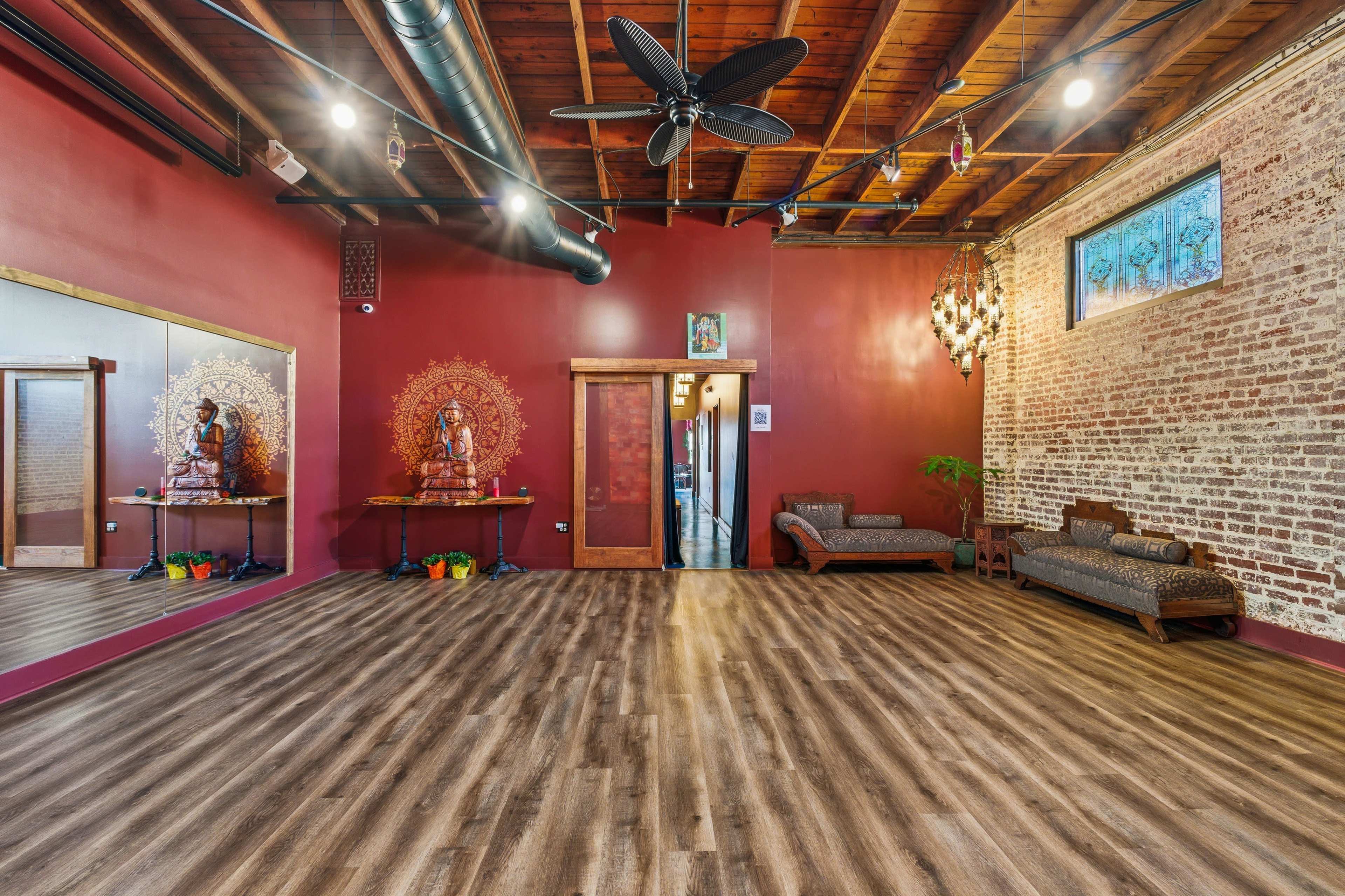 Beautiful & Unique Event Space with Himalayan Salt Wall Image in Winston-Salem, Winston-Salem, NC