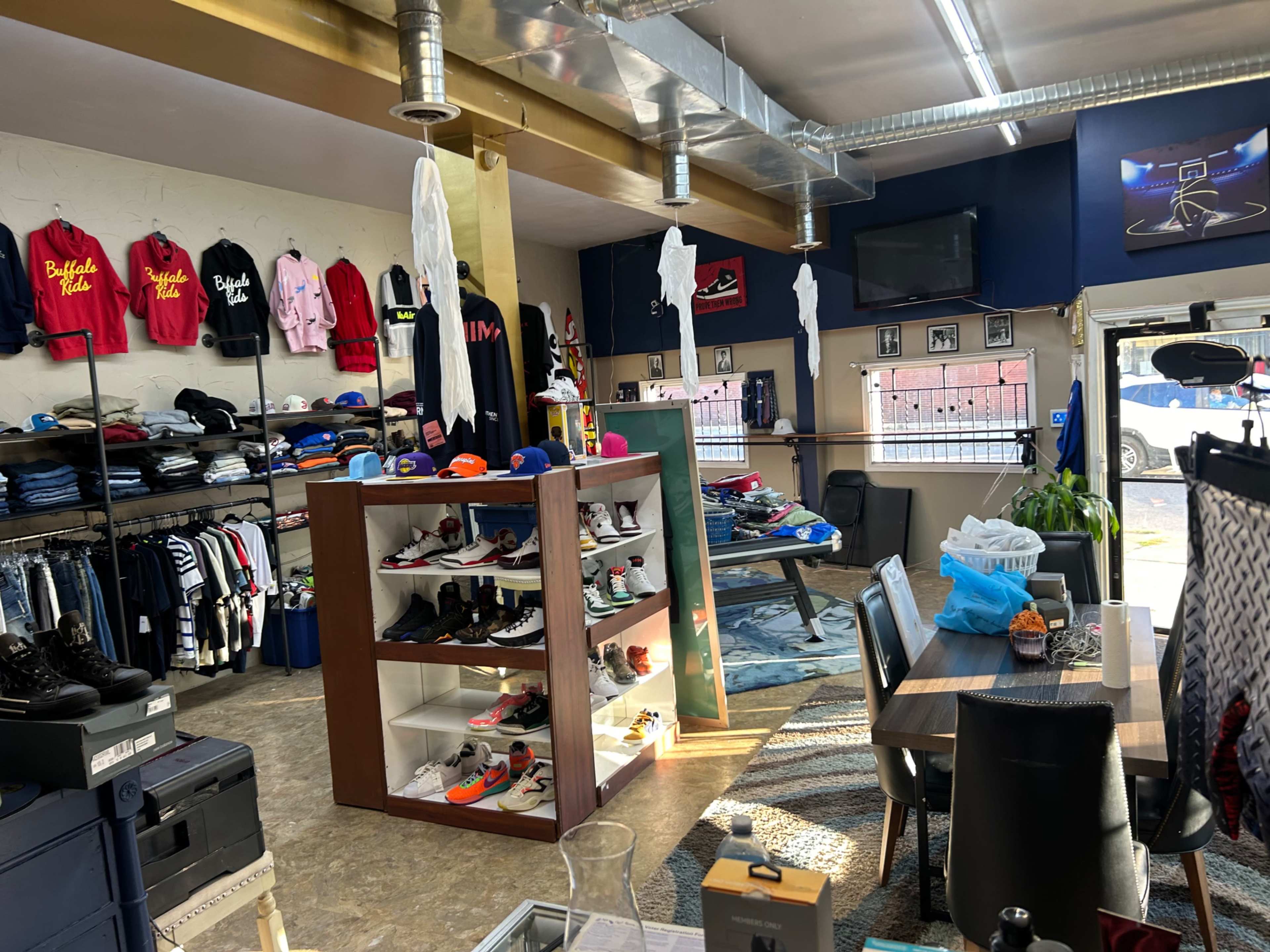 The Lounge & Showroom: Perfect for Pop-Ups, Events, and More Image in Cold Springs, Buffalo, NY