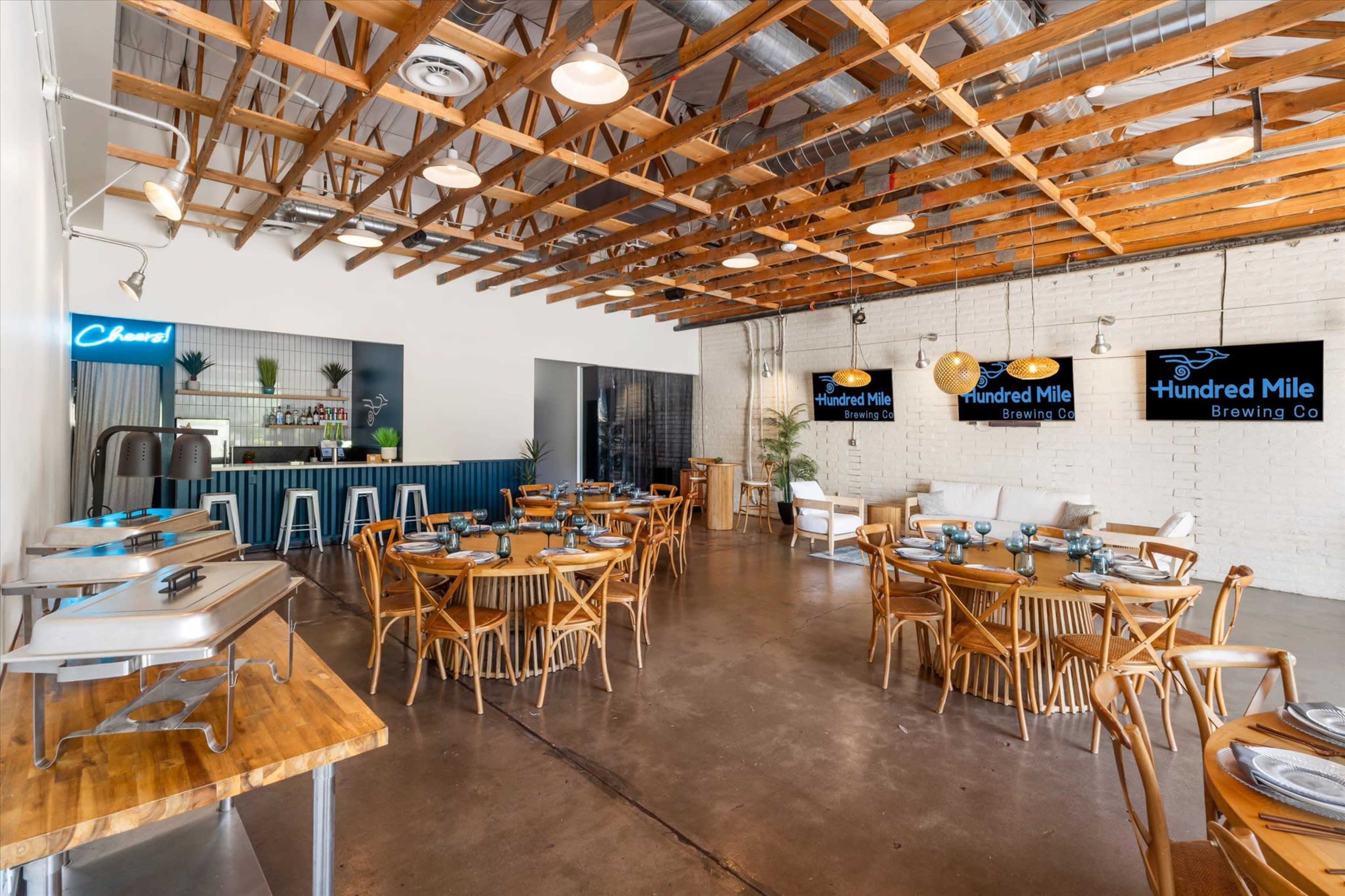 Road Runner venue by Hundred Mile Brewing Image in Tempe, Scottsdale, AZ
