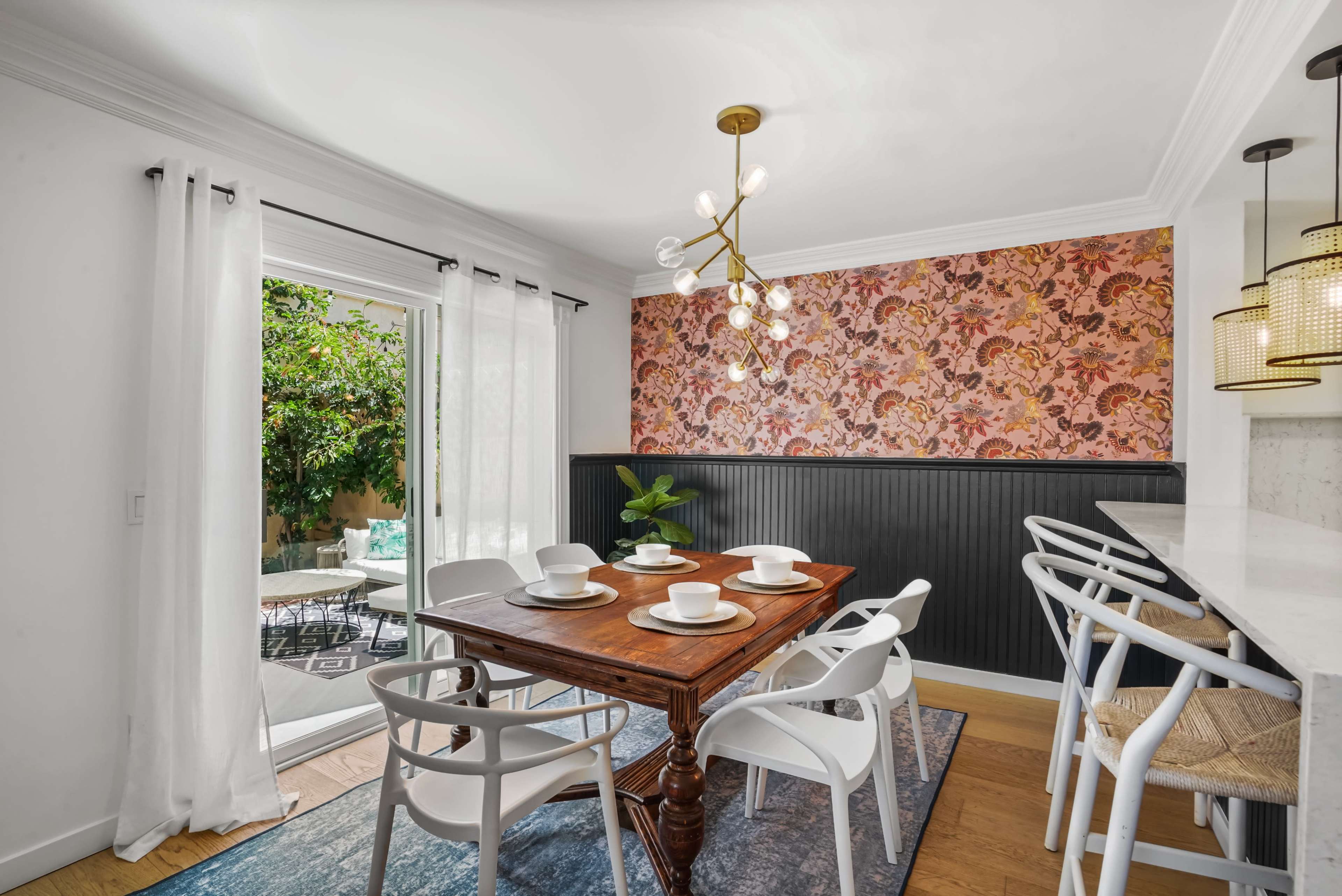 Modern Designer Townhome w/ Natural Light + Scenic Views Image in Vista, Vista, CA