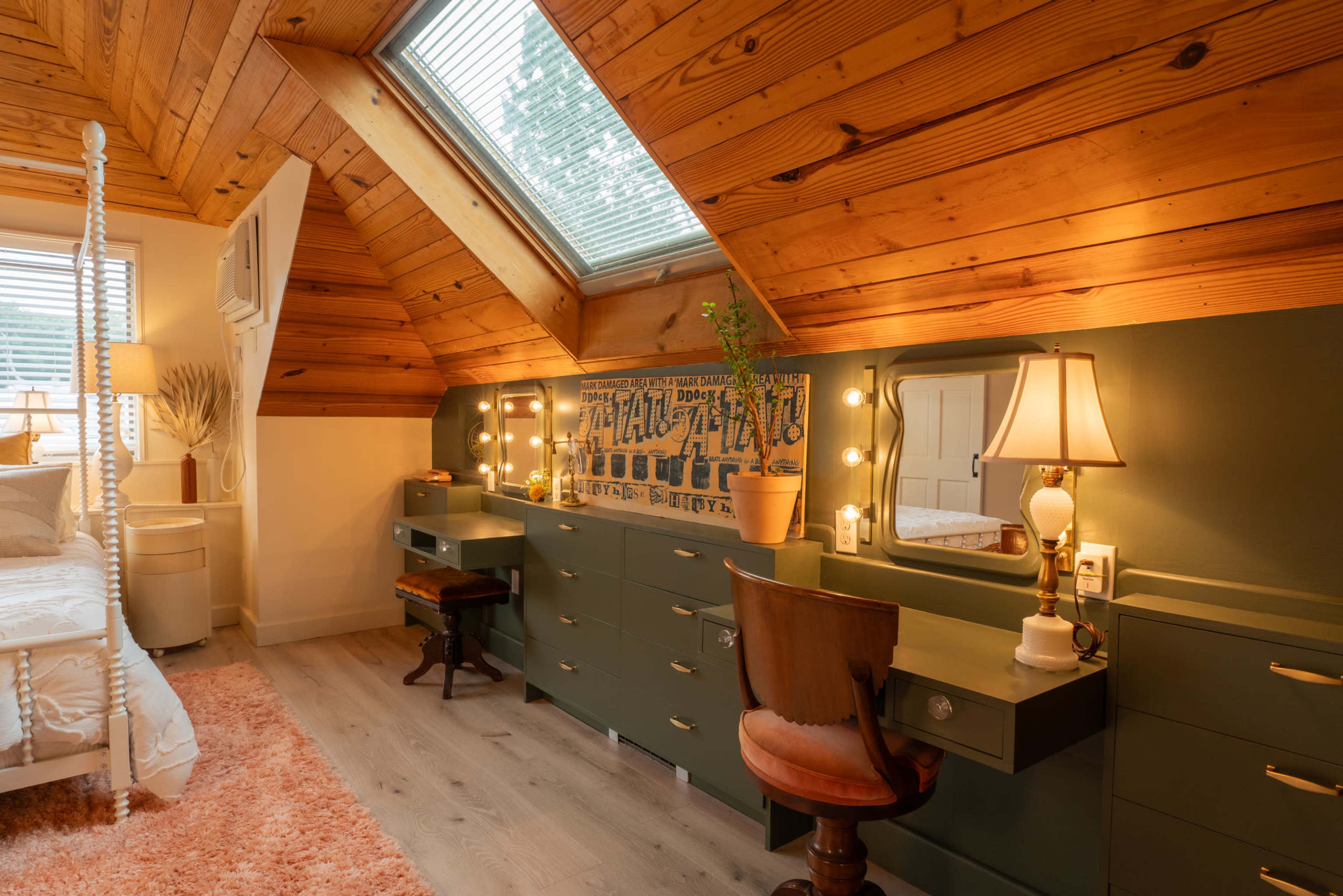 Disability-Friendly Maximalist Photo and Content House with Vintage Shopping Outside Boston Image in Norwood, Norwood, MA