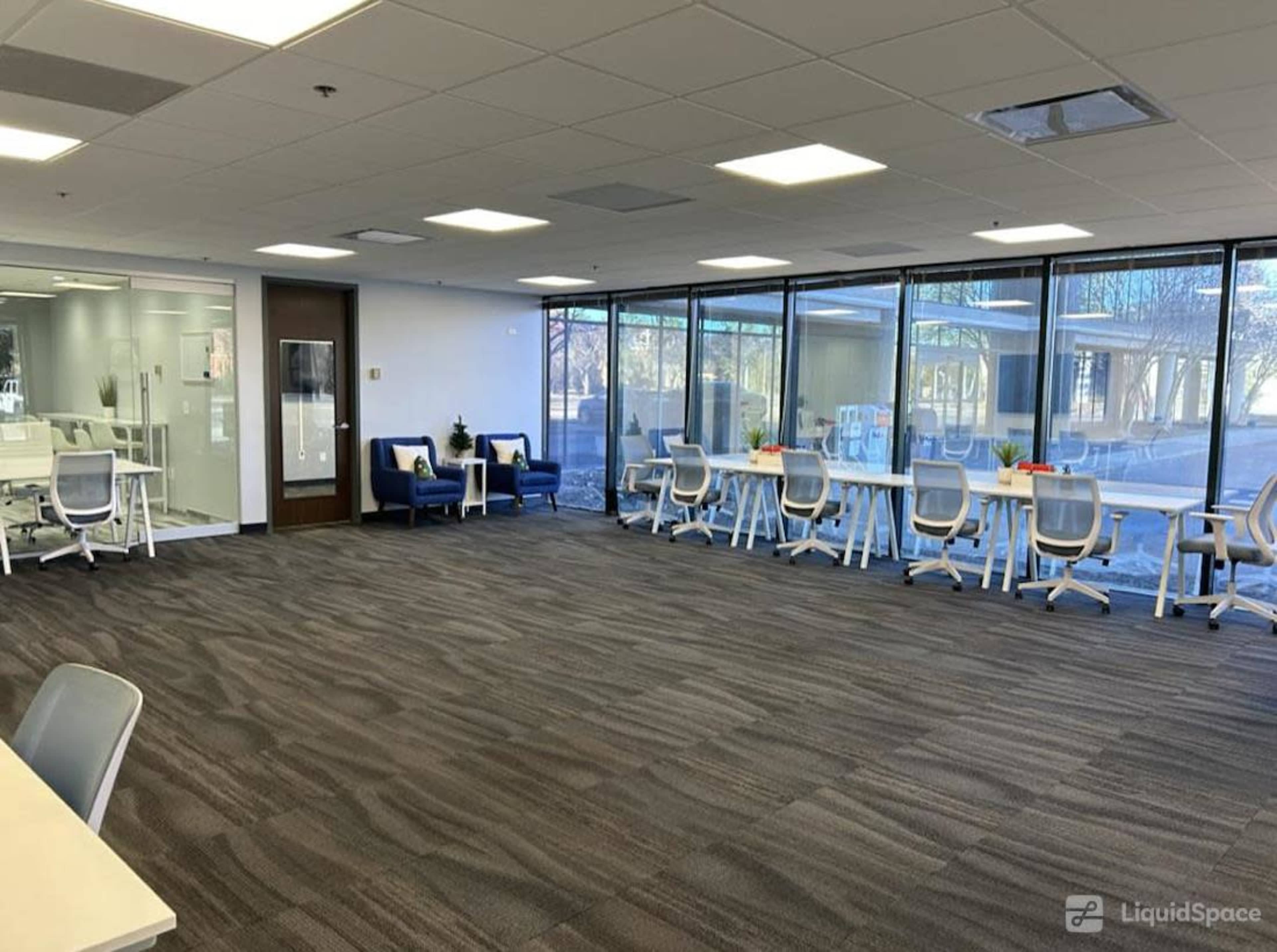 Open Layout Office with Conference Room Image in Clearwater, Clearwater, FL