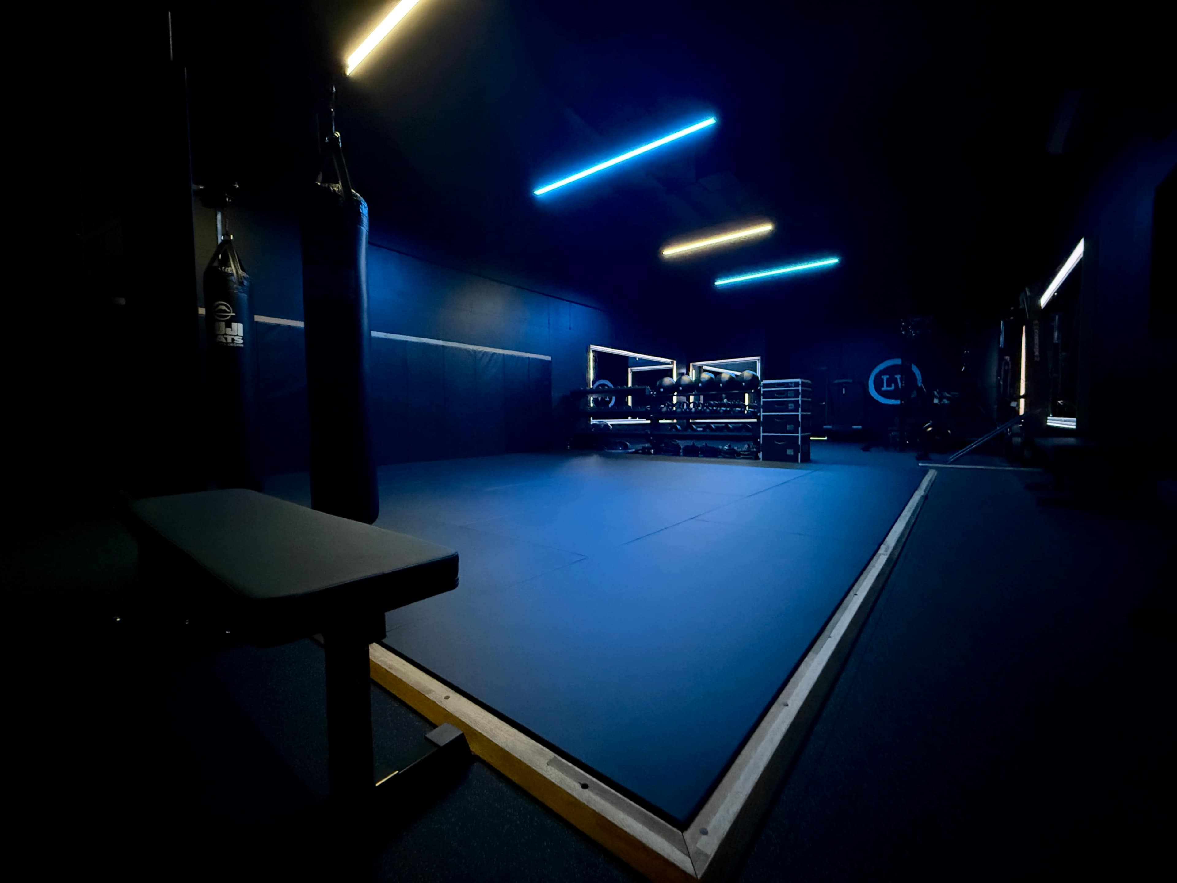 Enso-LV | Warehouse MMA & Fitness Studio for Photo & Video Shoots ...
