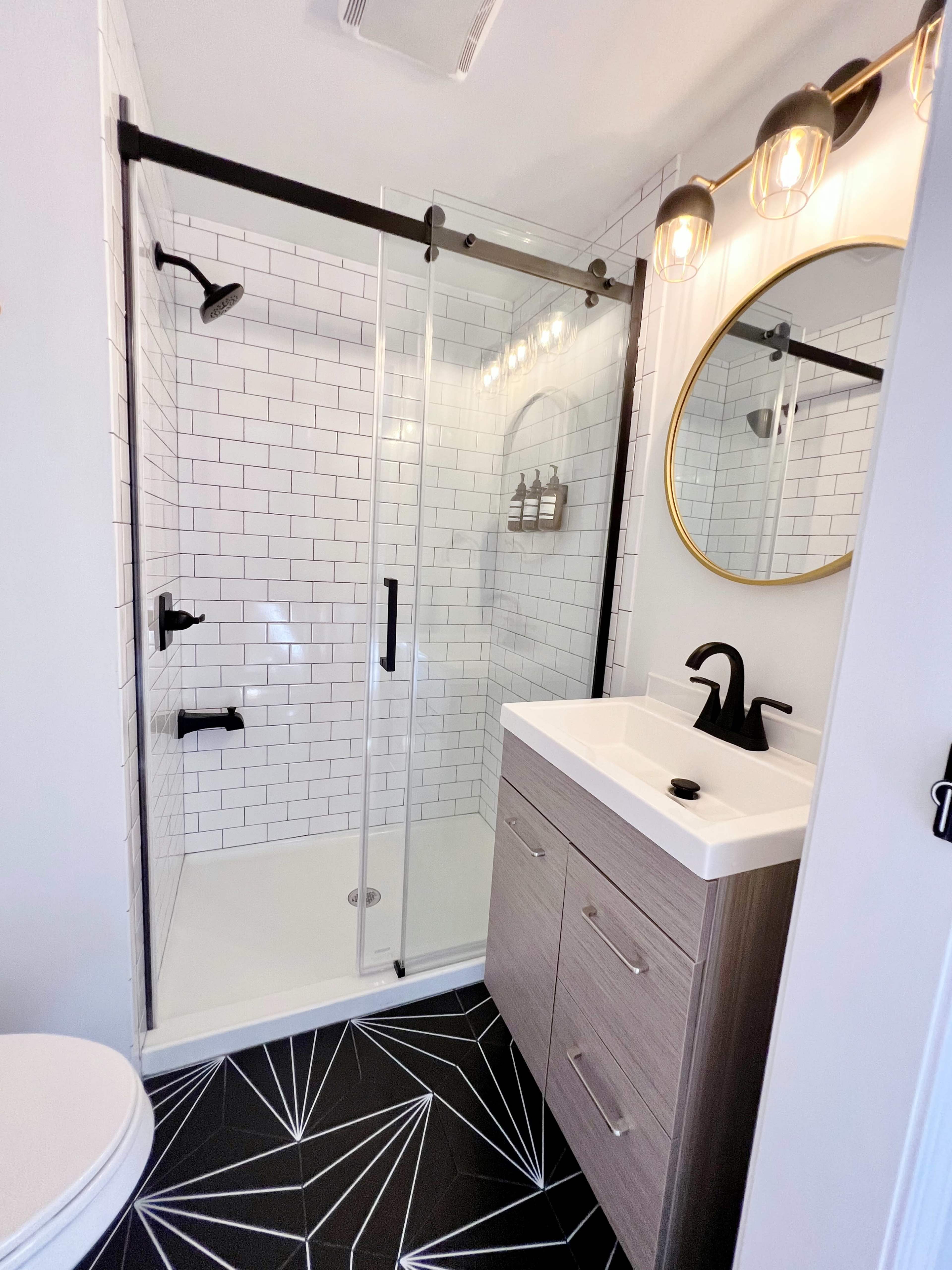 Newly Renovated Modern Cape Cod Cottage Image in South Dennis, South Dennis, MA