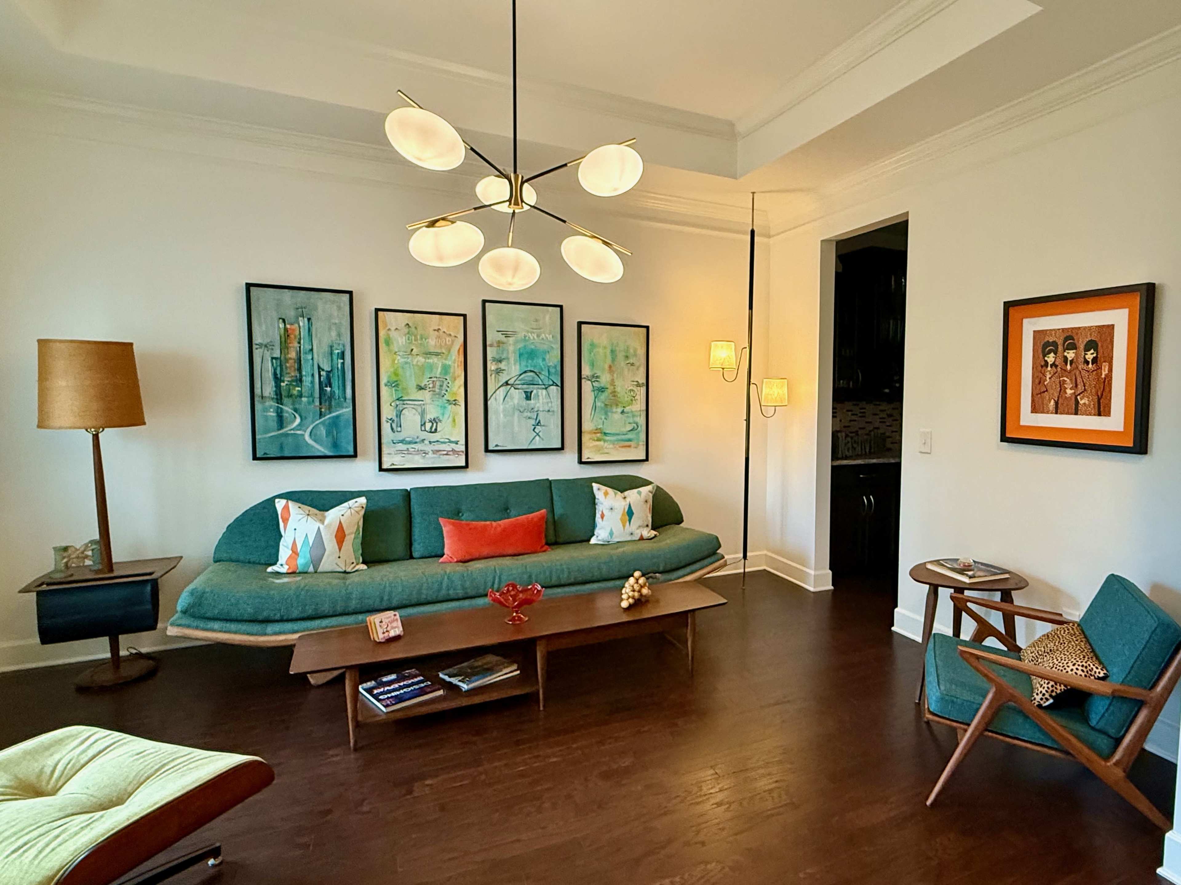 MCM Vibe. Cool Pad. Nippers Corner. Image in Nashville, Nashville, TN