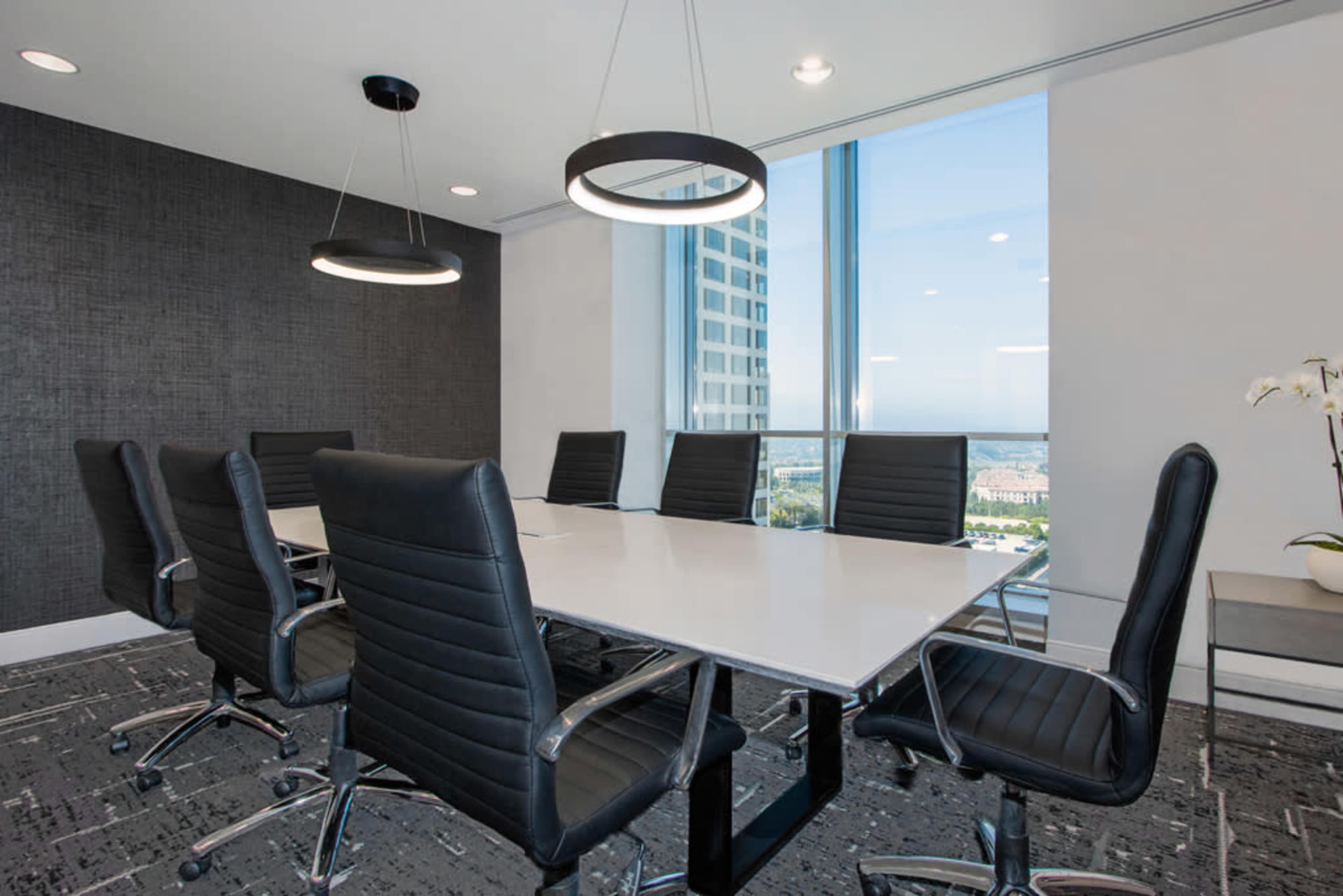 Beautiful Views - Meeting Room for Headshot Sessions or Interviews Image in Newport Center, Newport Beach, CA