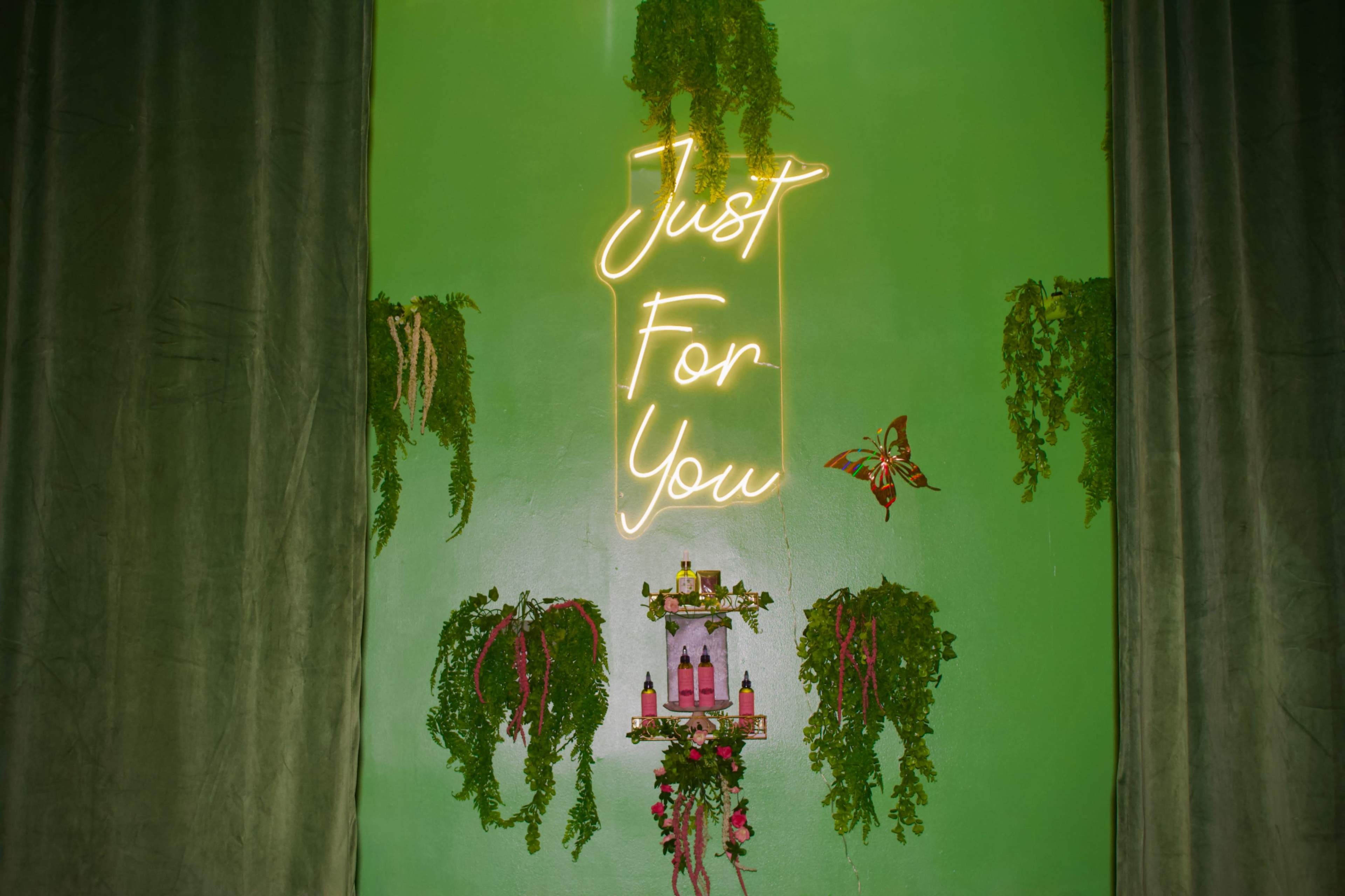 Glam & Self-Care Suite for Makeup, Hair, Esthetician, & Content Creation Image in Catonsville, Catonsville, MD