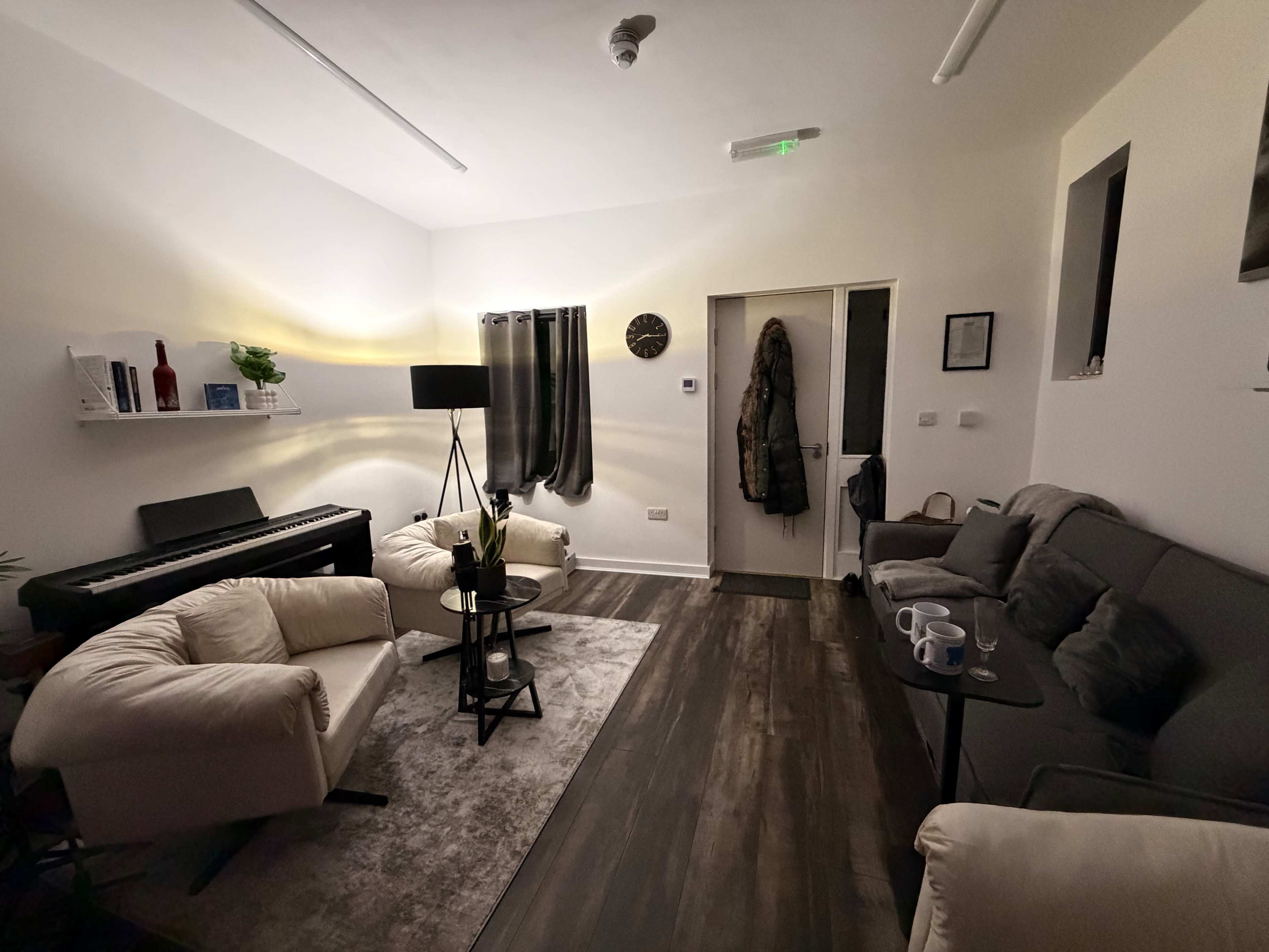 Modern Cosy Creative and Podcast Space in City Centre Image in Sheffield Old Town, Sheffeld, ENG