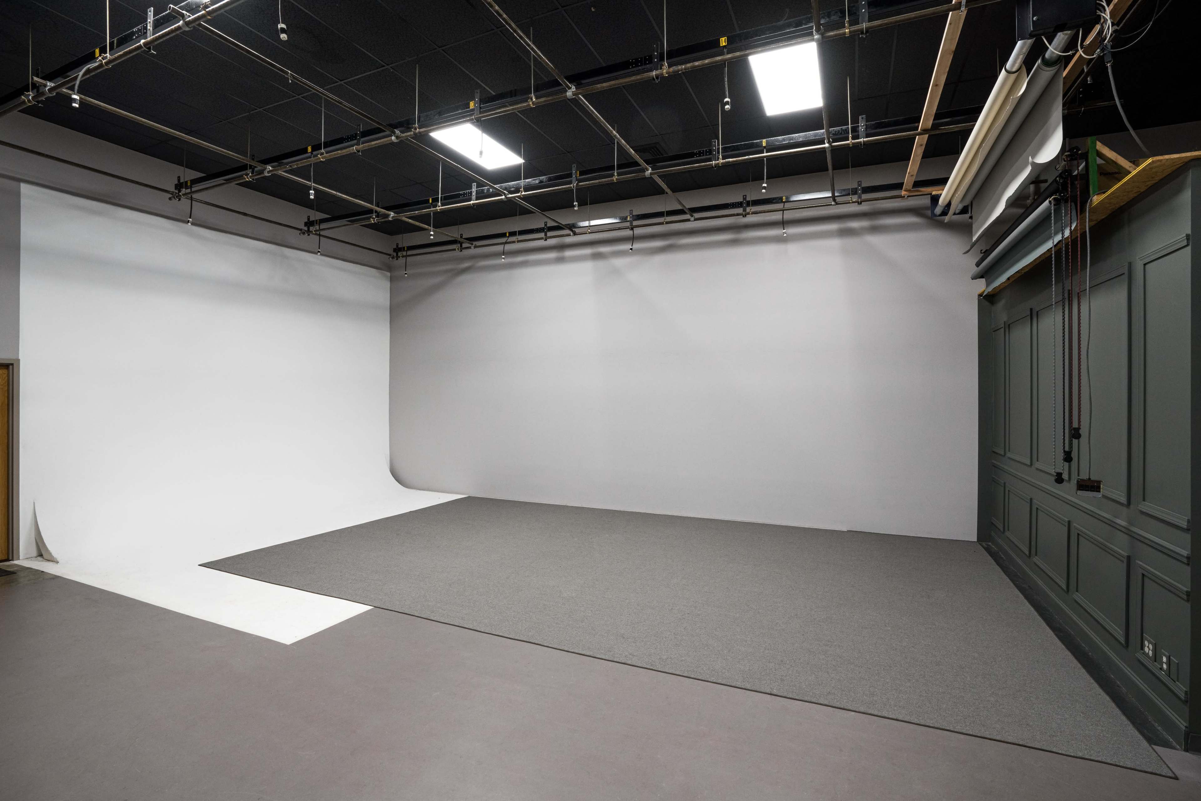 Versatile Photo & Video Studio for Rent Image in , St. Louis, MO
