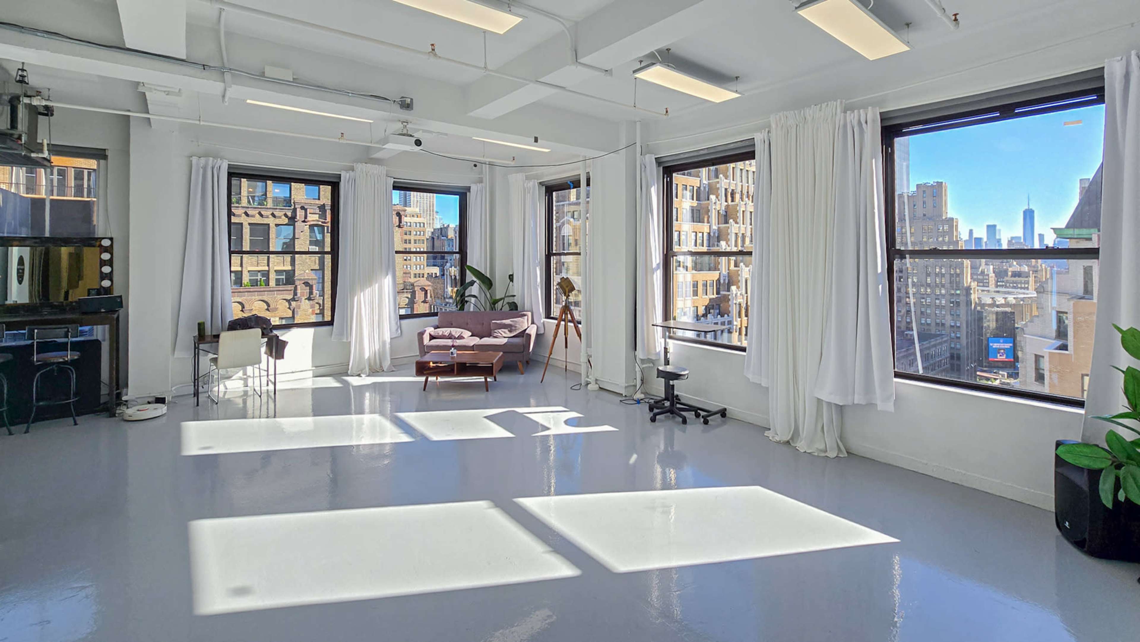 Midtown Photography Studio Image in Midtown Manhattan, New York, NY