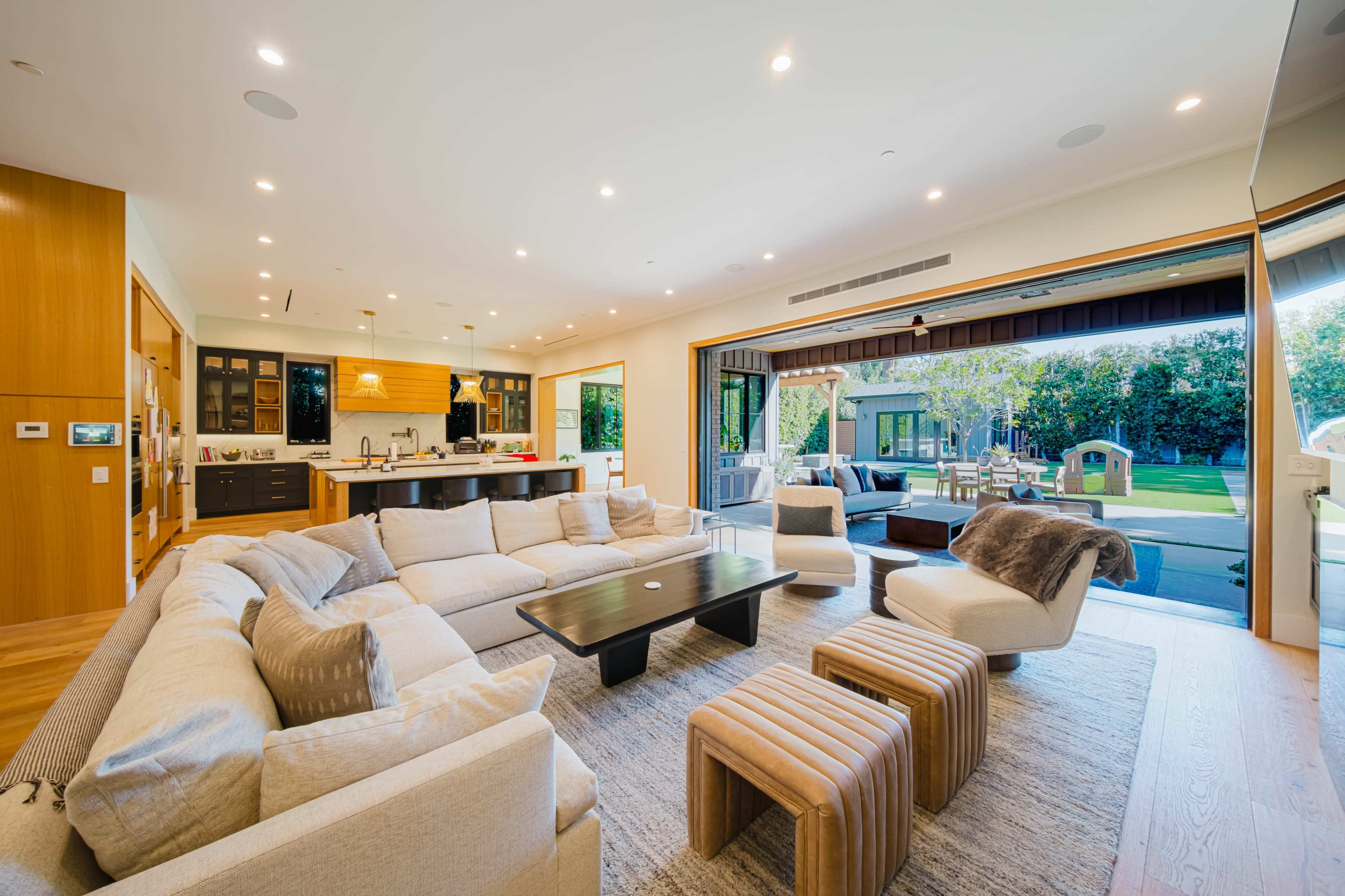 GOLDEN HOUR VILLA CINEMATIC MODERN OASIS Image in Studio City, Los Angeles, CA