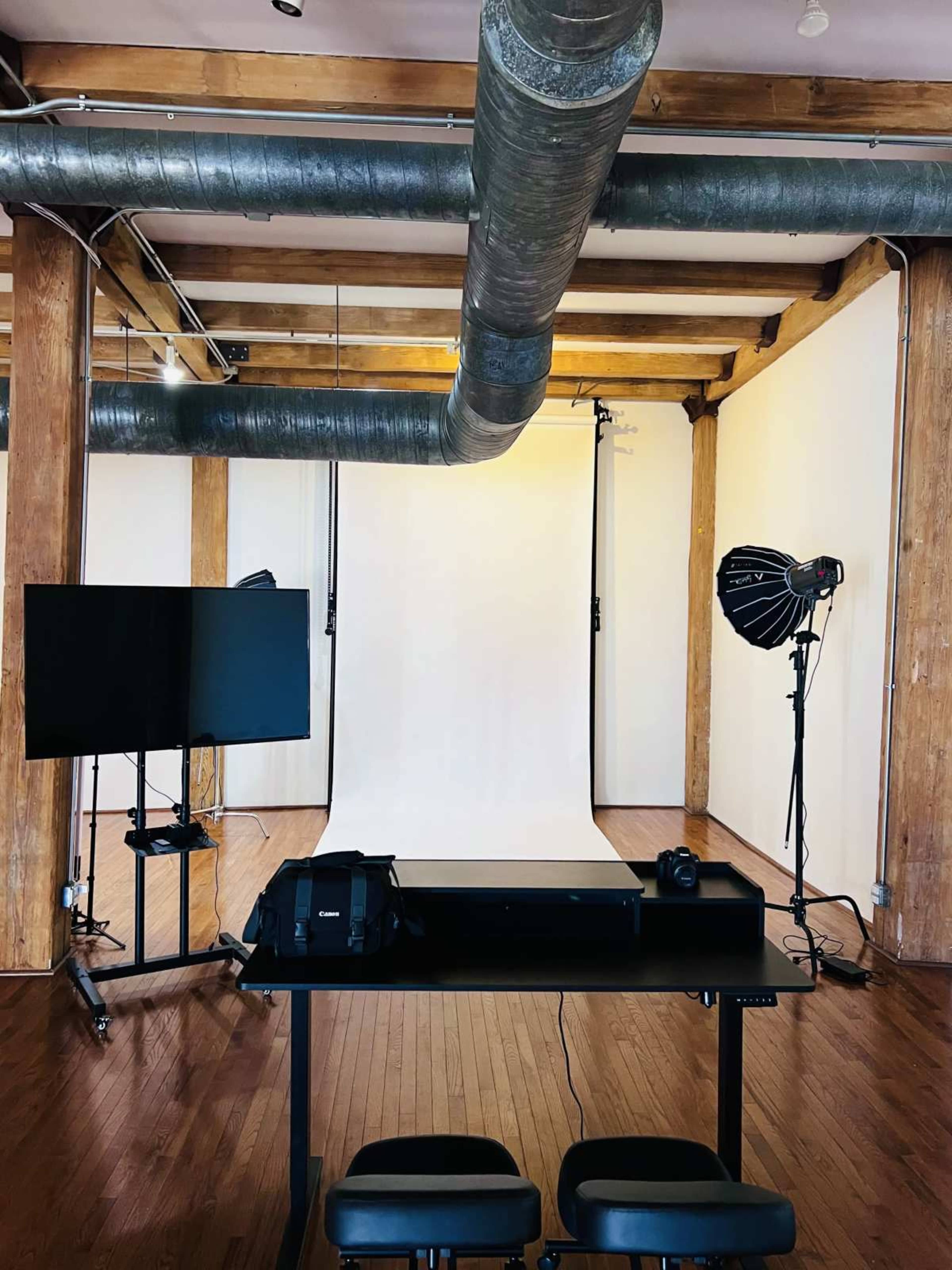 West Loop Loft Event Space Image in West Town, Chicago, IL