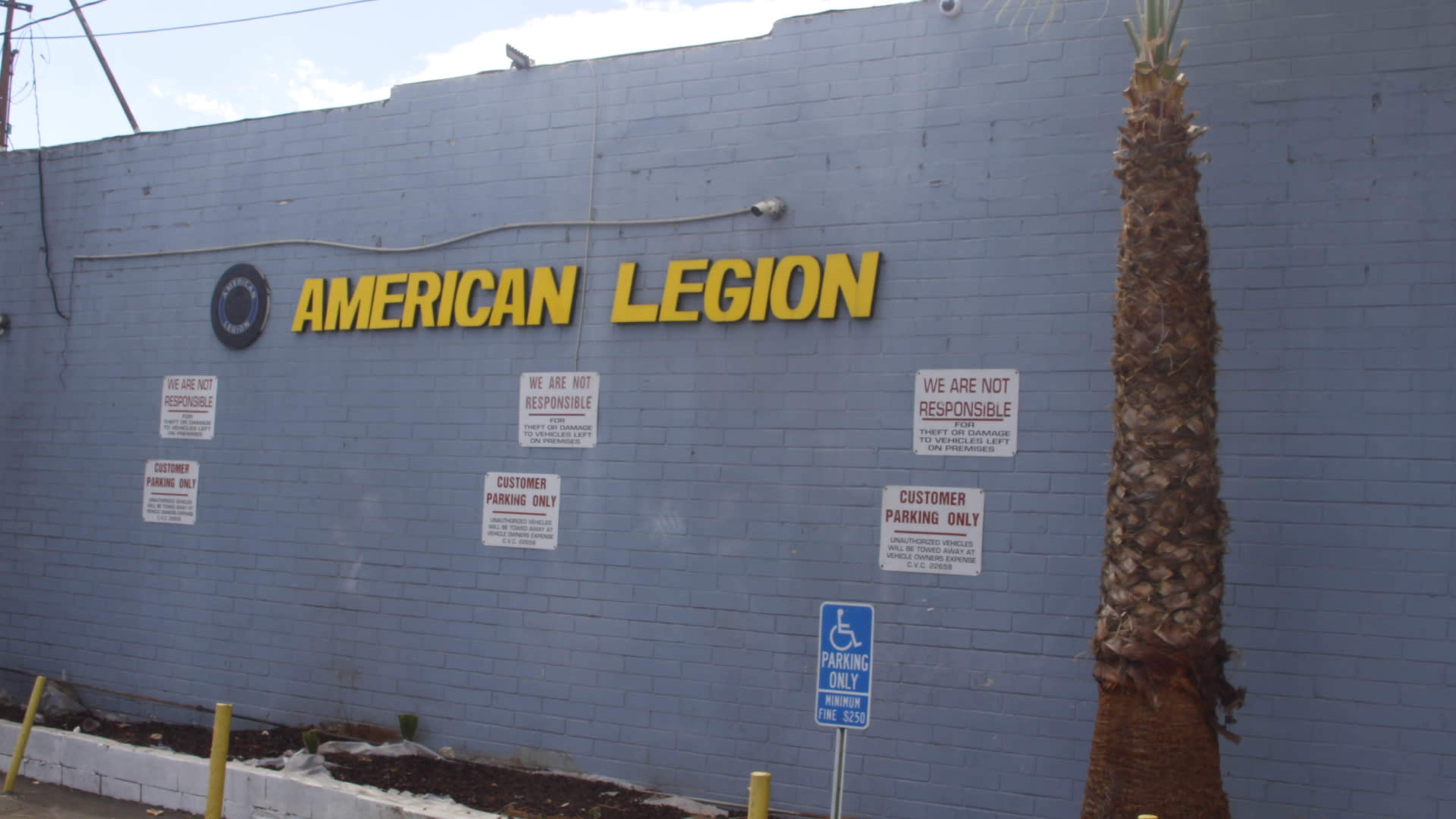 Rustic Urban Lounge with Outdoor Stage in San Bernardino Image in San Bernardino, San Bernardino, CA