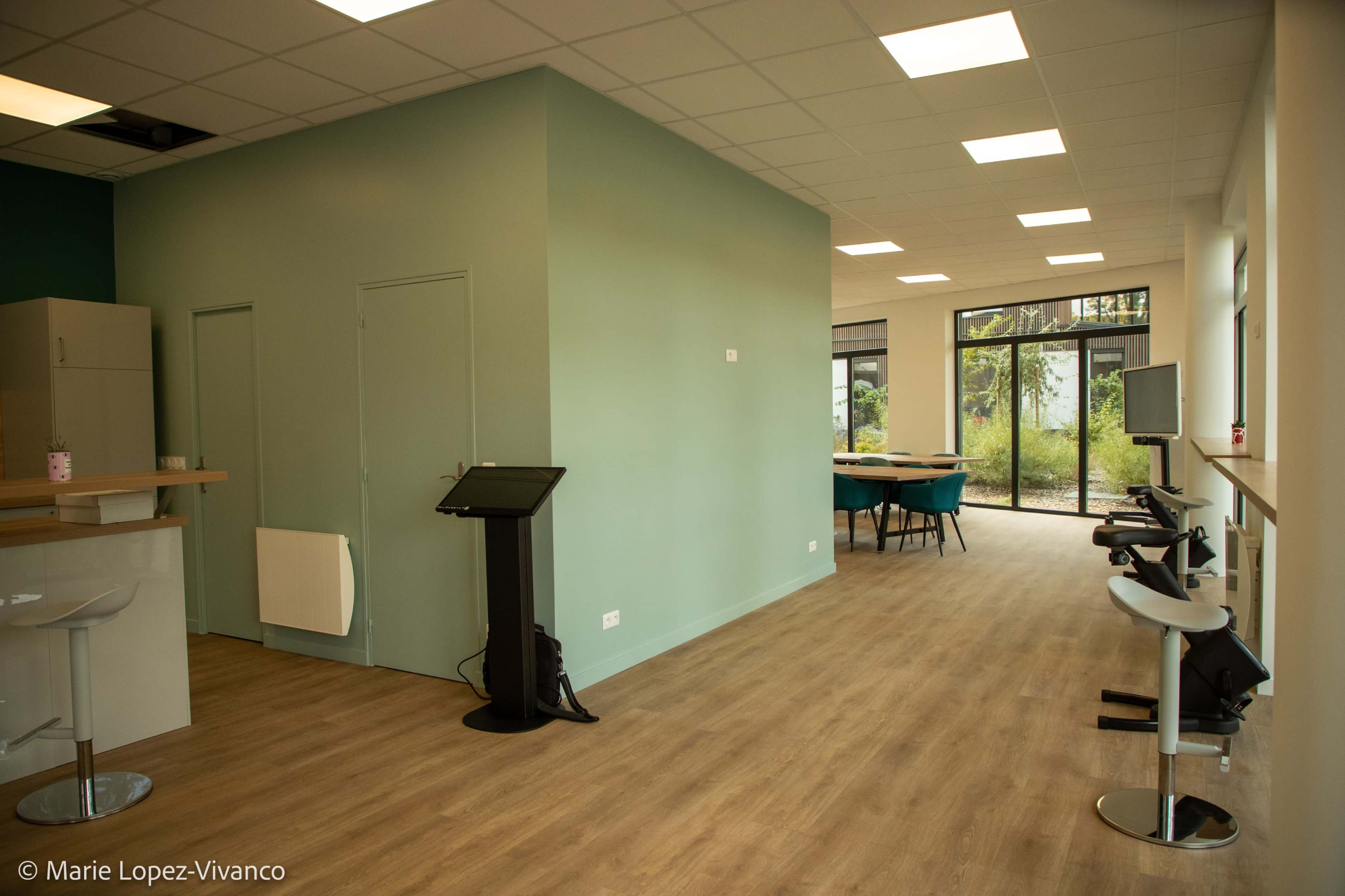 Salle polyvalente pour vos meetings professionnels, à deux pas du Canal de L'Ourcq Image dans , Bobigny, 