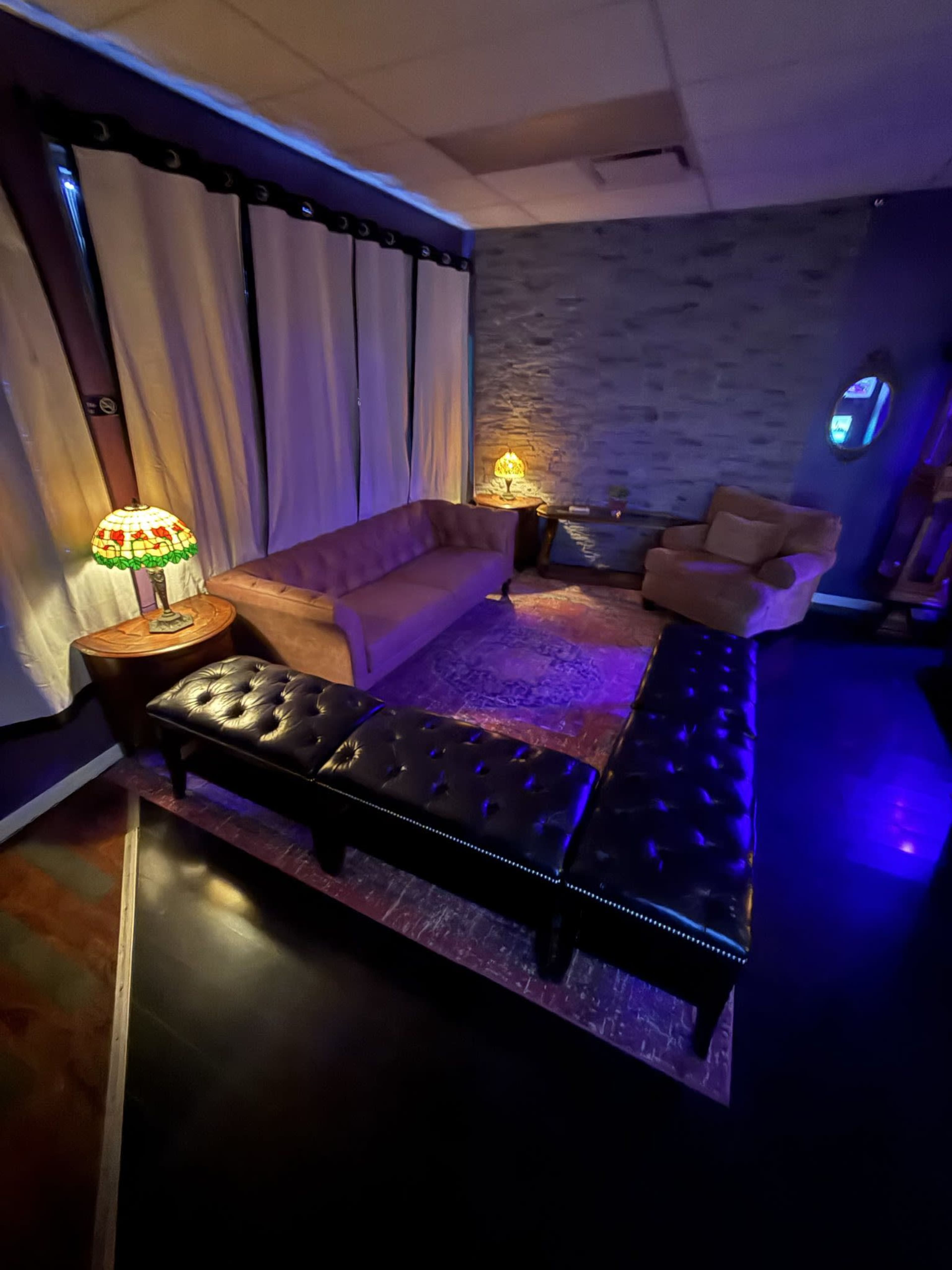 745Vintage  Speakeasy inspired Lounge Image in Oak Park Township, Oak Park, IL