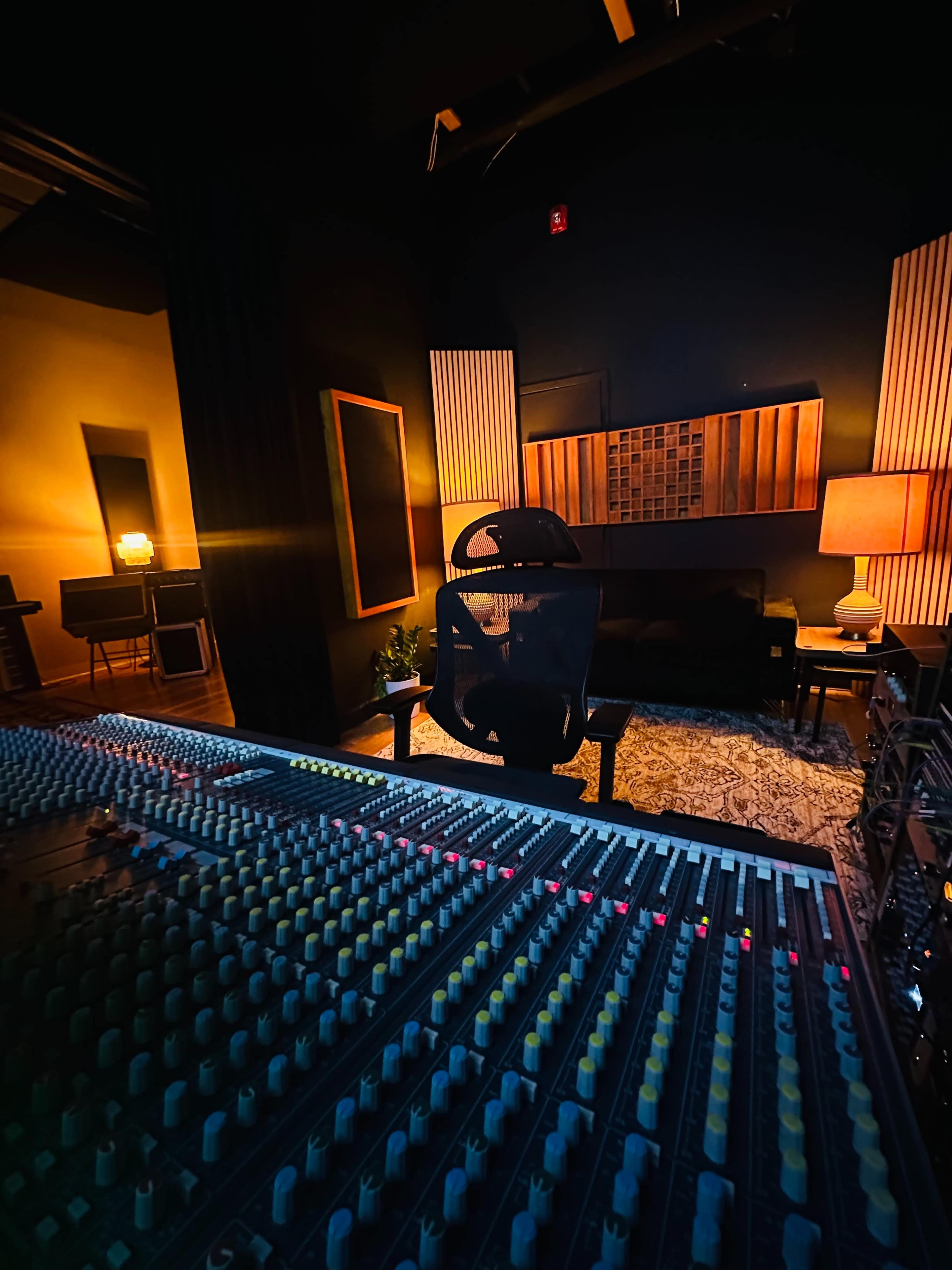 Clifton Recording Studio with Analog Recording & Photo Cyclorama Image in Clifton, Clifton, NJ