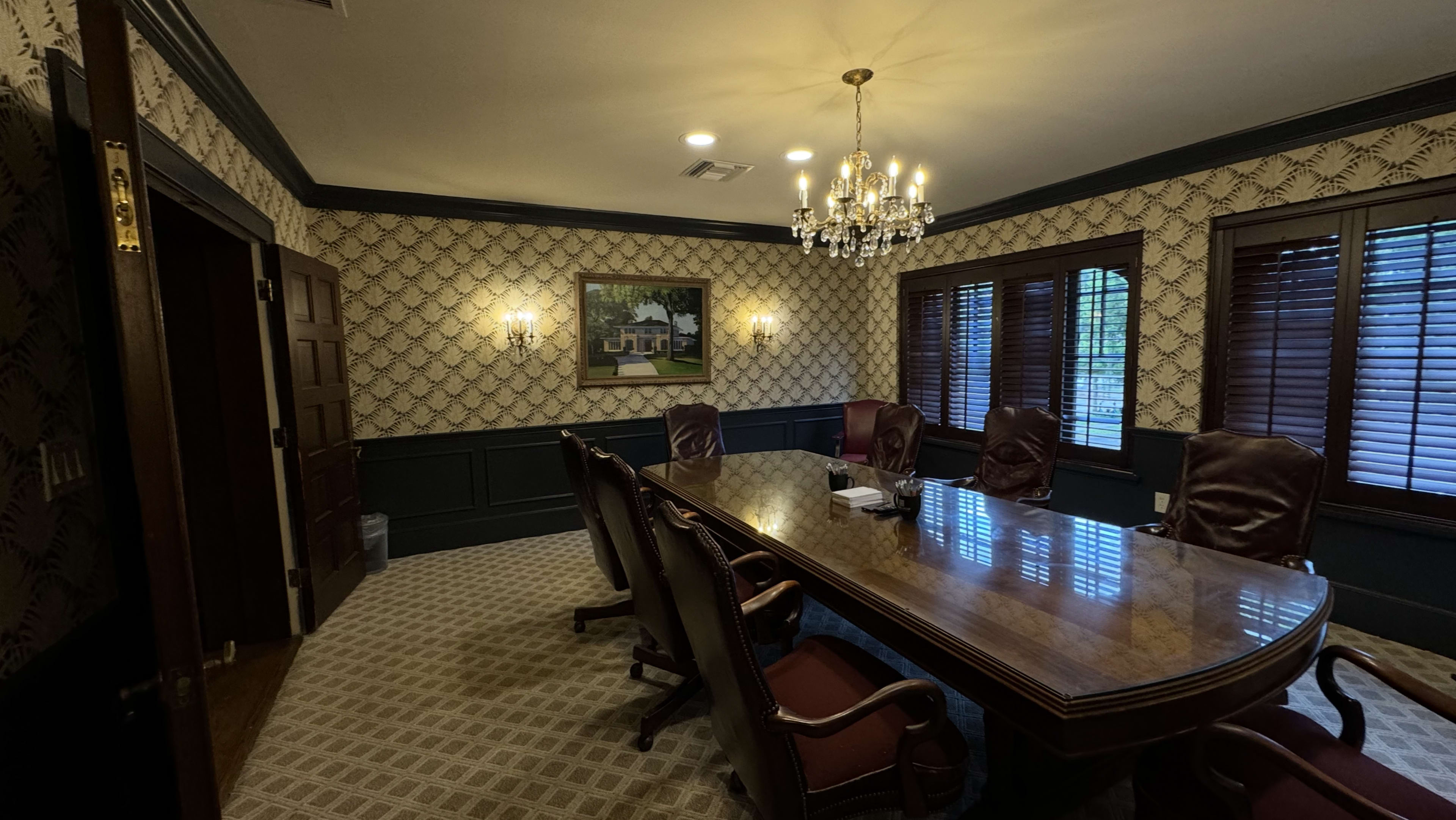 Downtown Orlando Conference Room with Vintage Charm Image in Lake Cherokee, Orlando, FL