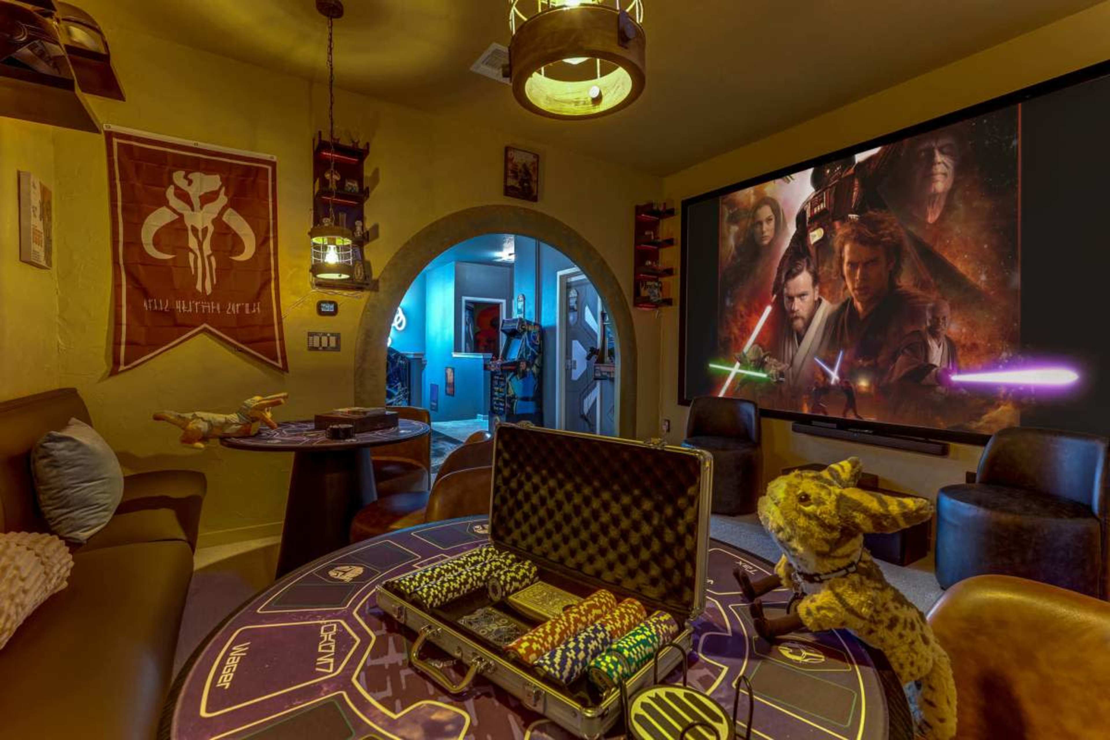 8-Bedroom Starship-Inspired Creative Space with Themed Planet Suites Image in Kissimmee, Kissimmee, FL