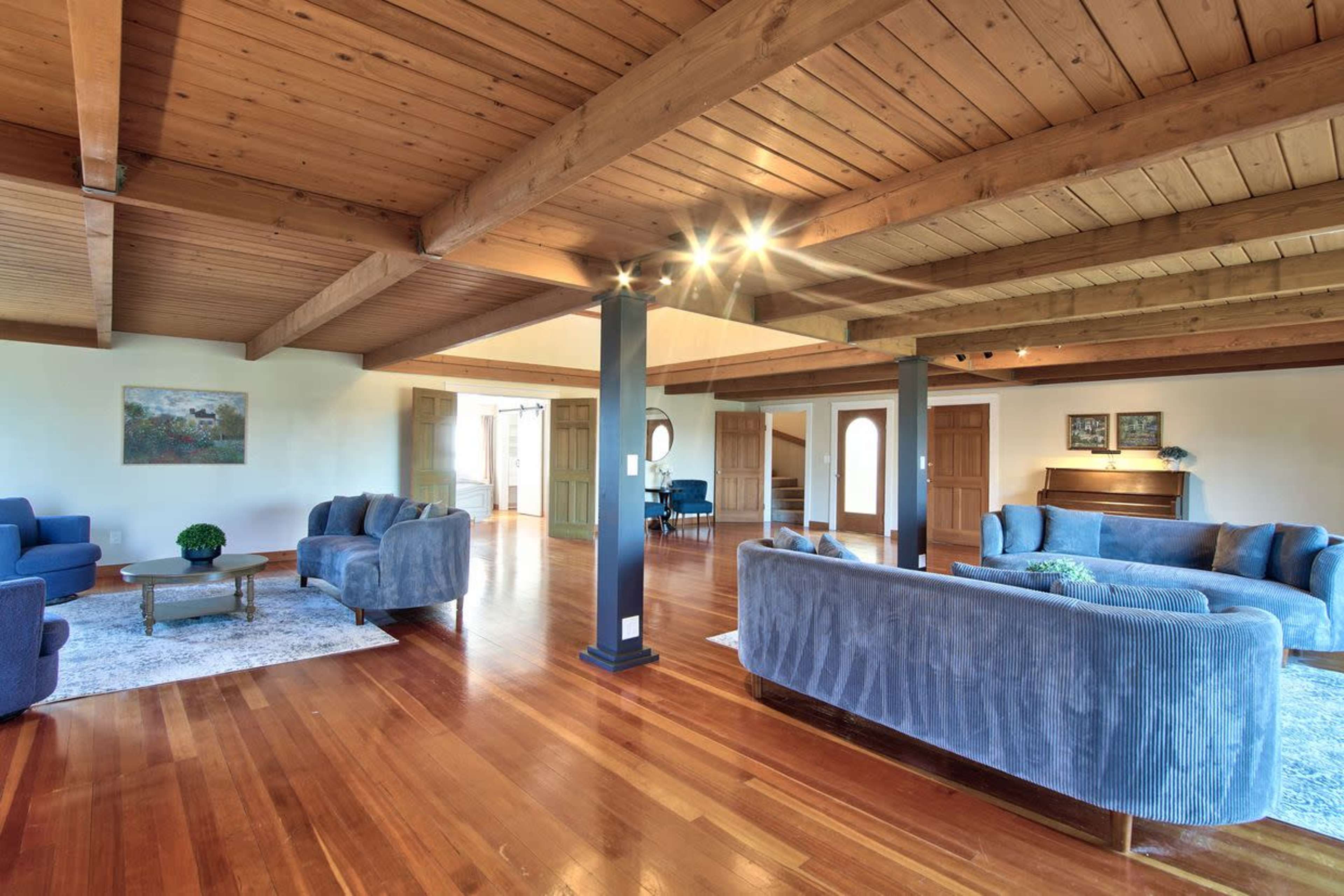 Vintage Terrace | Historic Charm for Gatherings, Retreats & Overnight Stays Image in Carlton, Carlton, OR