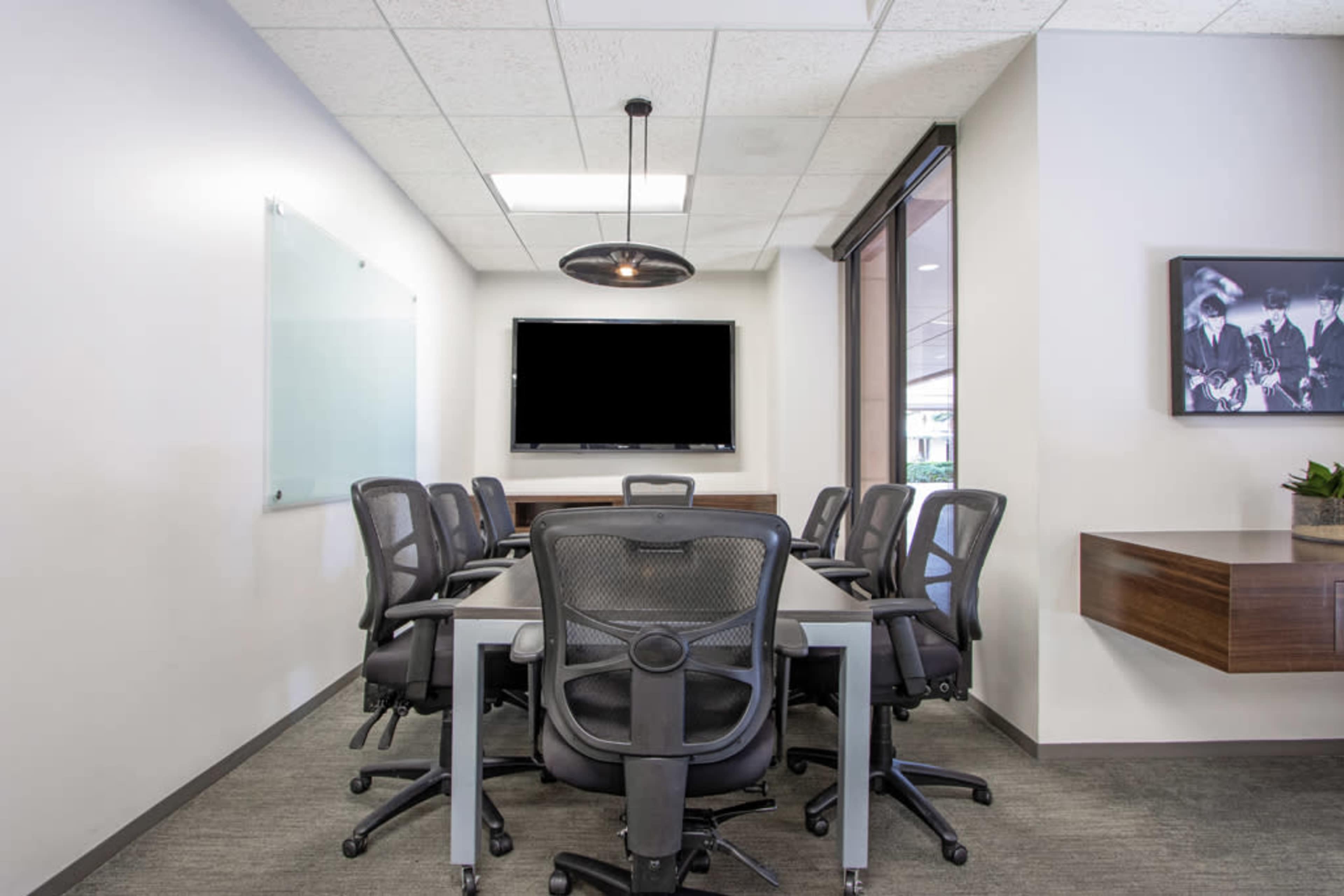 Fashion Island Professional Conference Room A for 8 Image in Newport Center, Newport Beach, CA