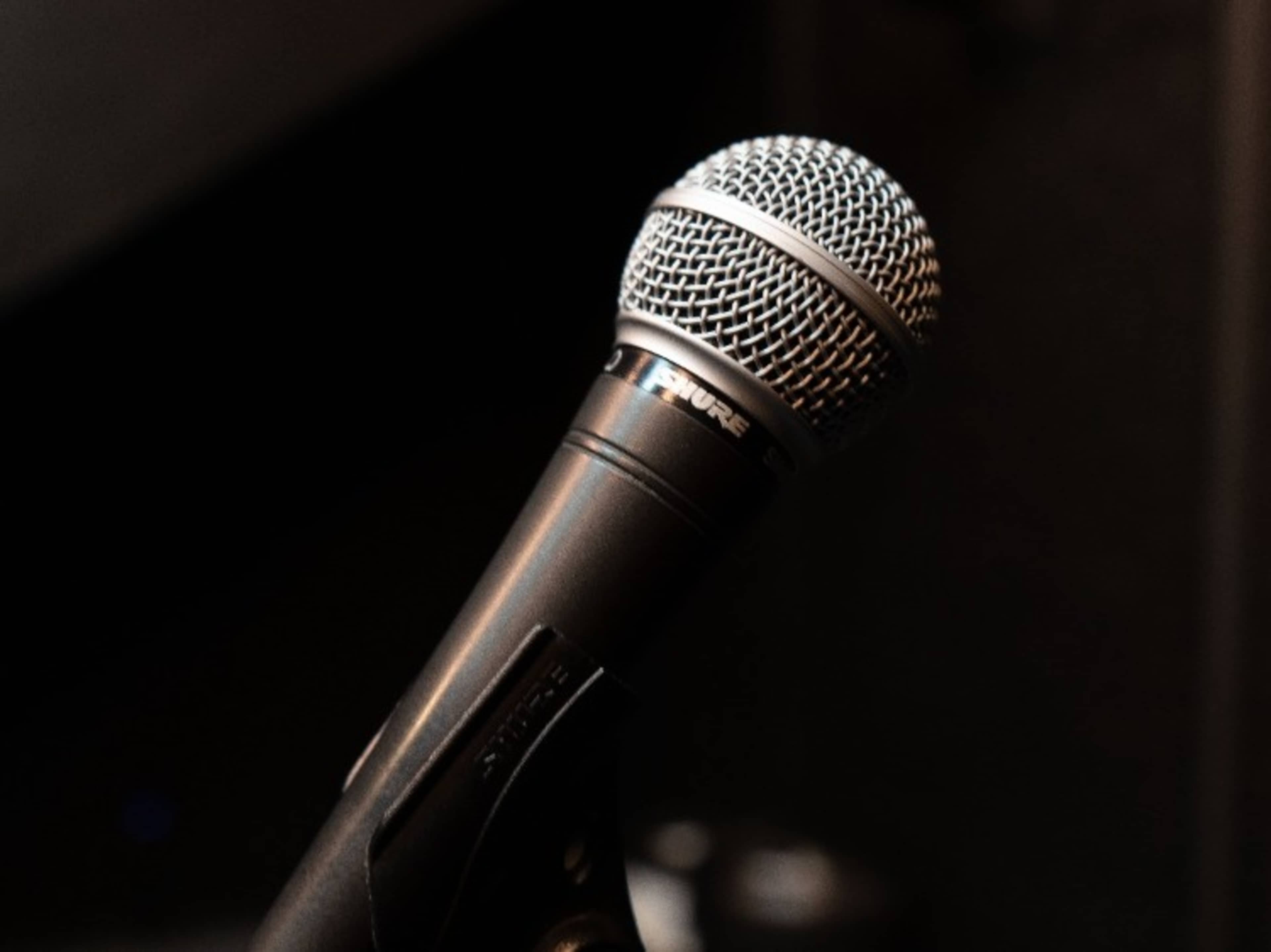 Microphone