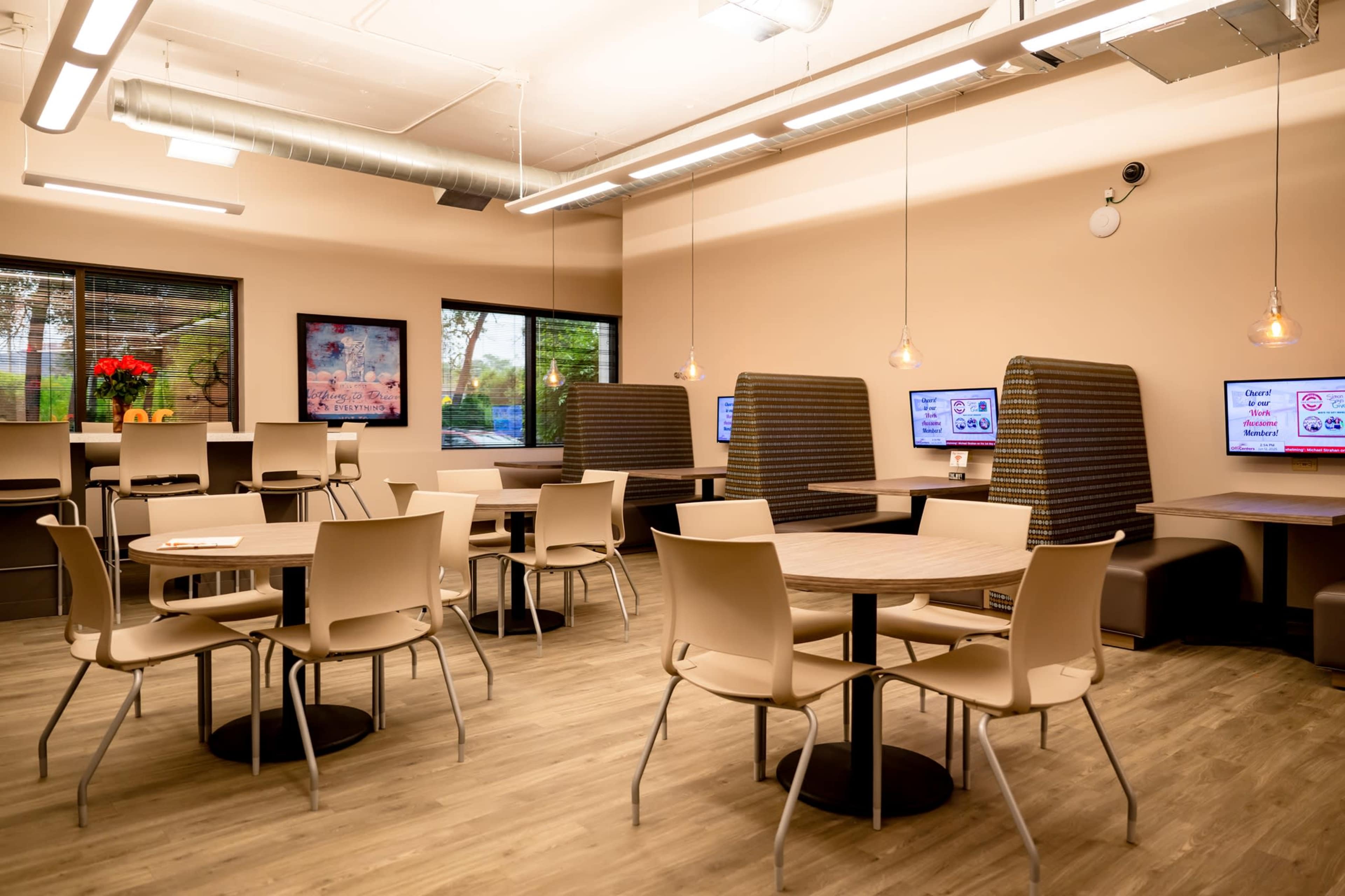 Modern - Professional - Meeting Space  - Edina - MN Image in Golf Terrace Heights, Edina, MN