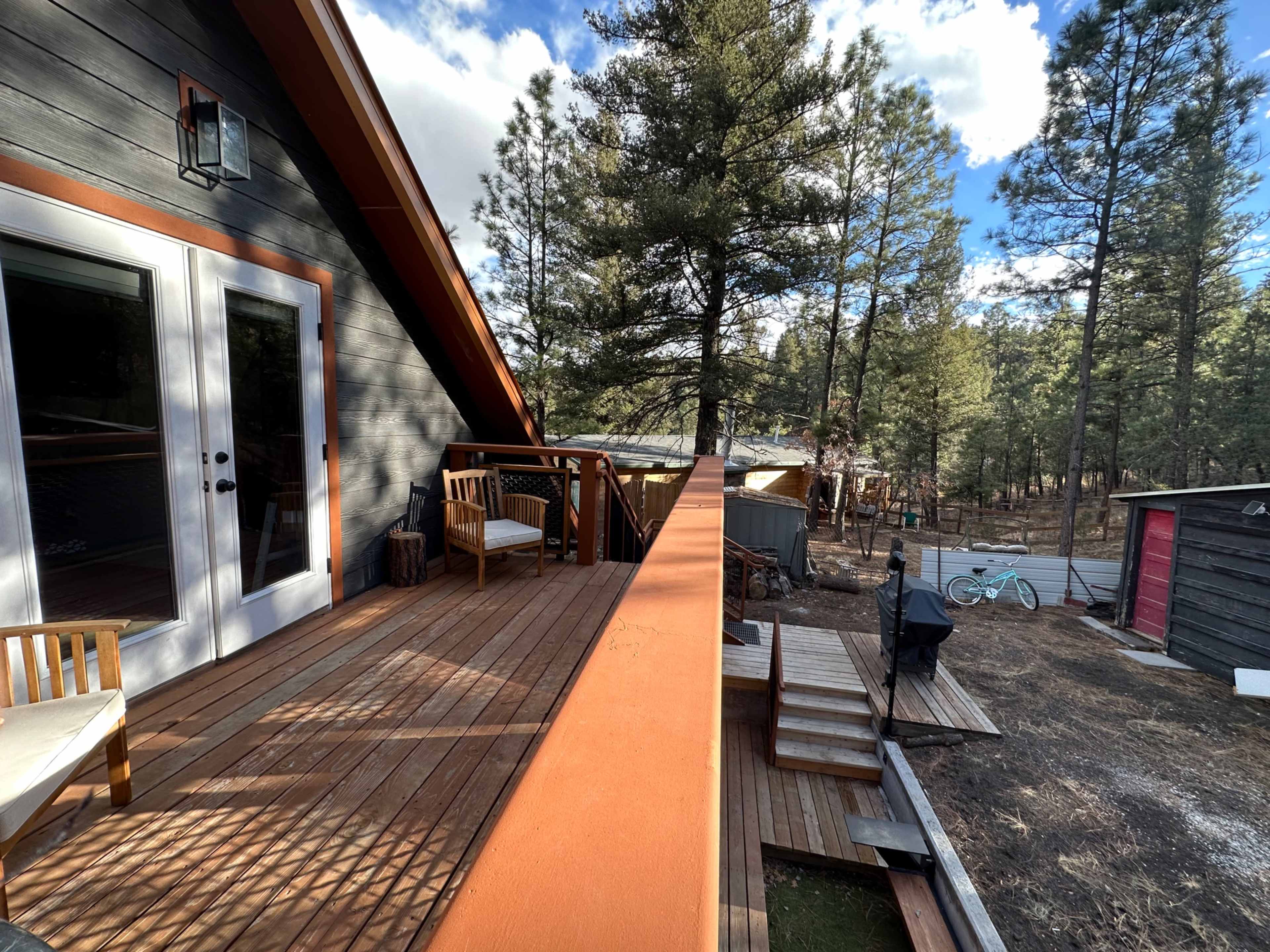 Cozy mountain Cabin with Balcony, beautiful backyard, close to downtown. Image in Ruidoso, Ruidoso, NM