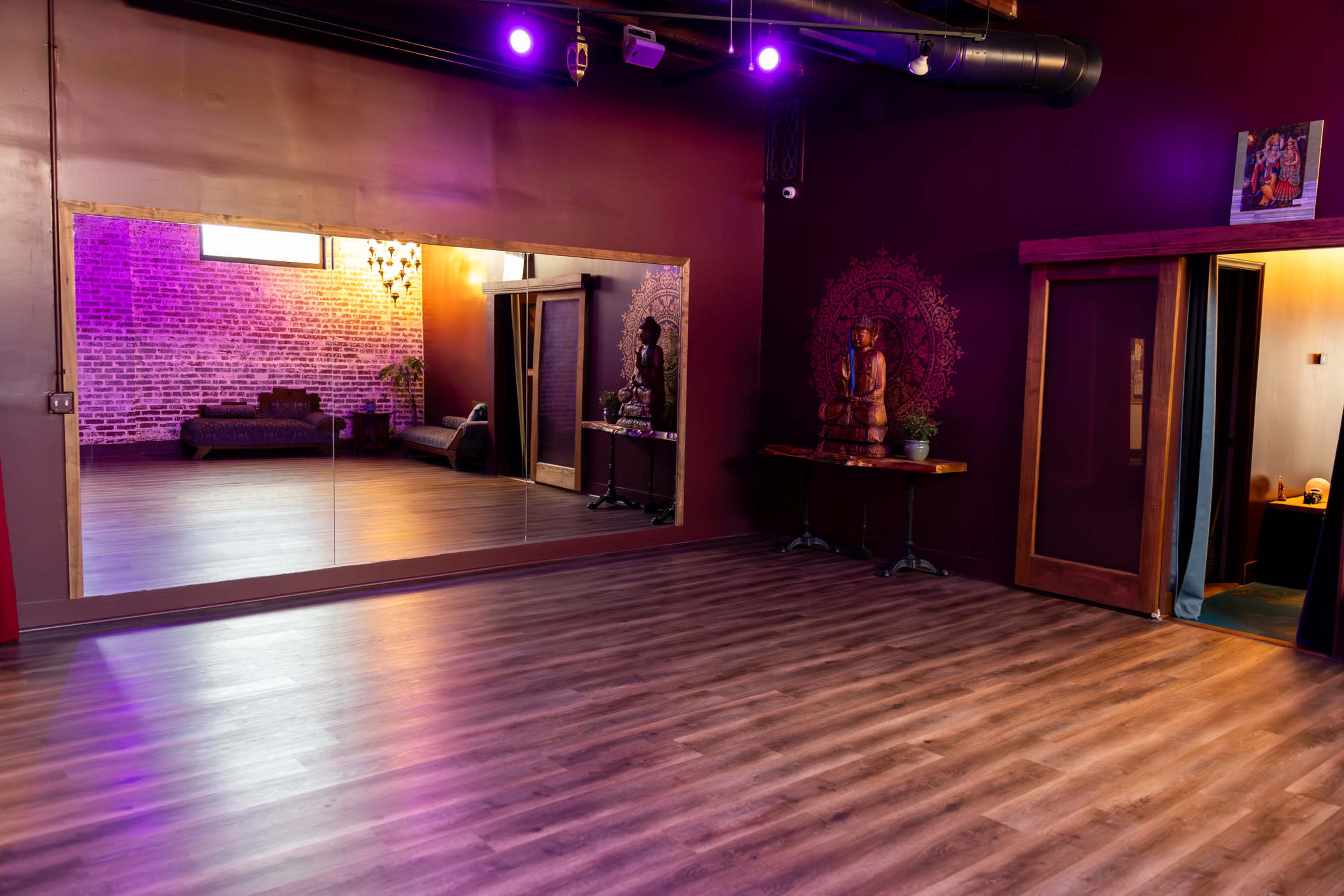 Tranquil Event Space with Himalayan Salt Wall Image in Winston-Salem, Winston-Salem, NC