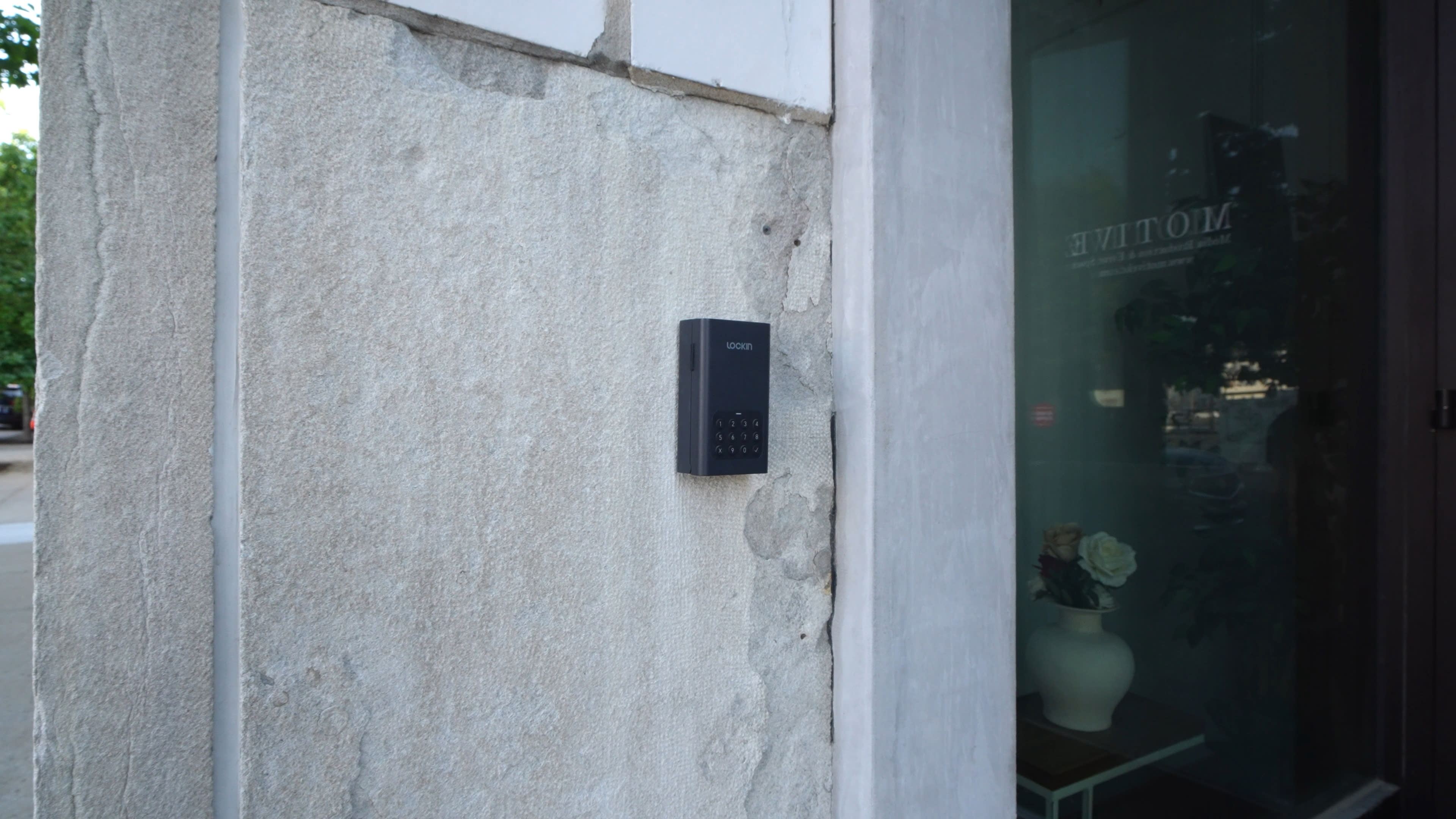 motive-kc-host-your-holiday-event-holiday-event-space-now-booking