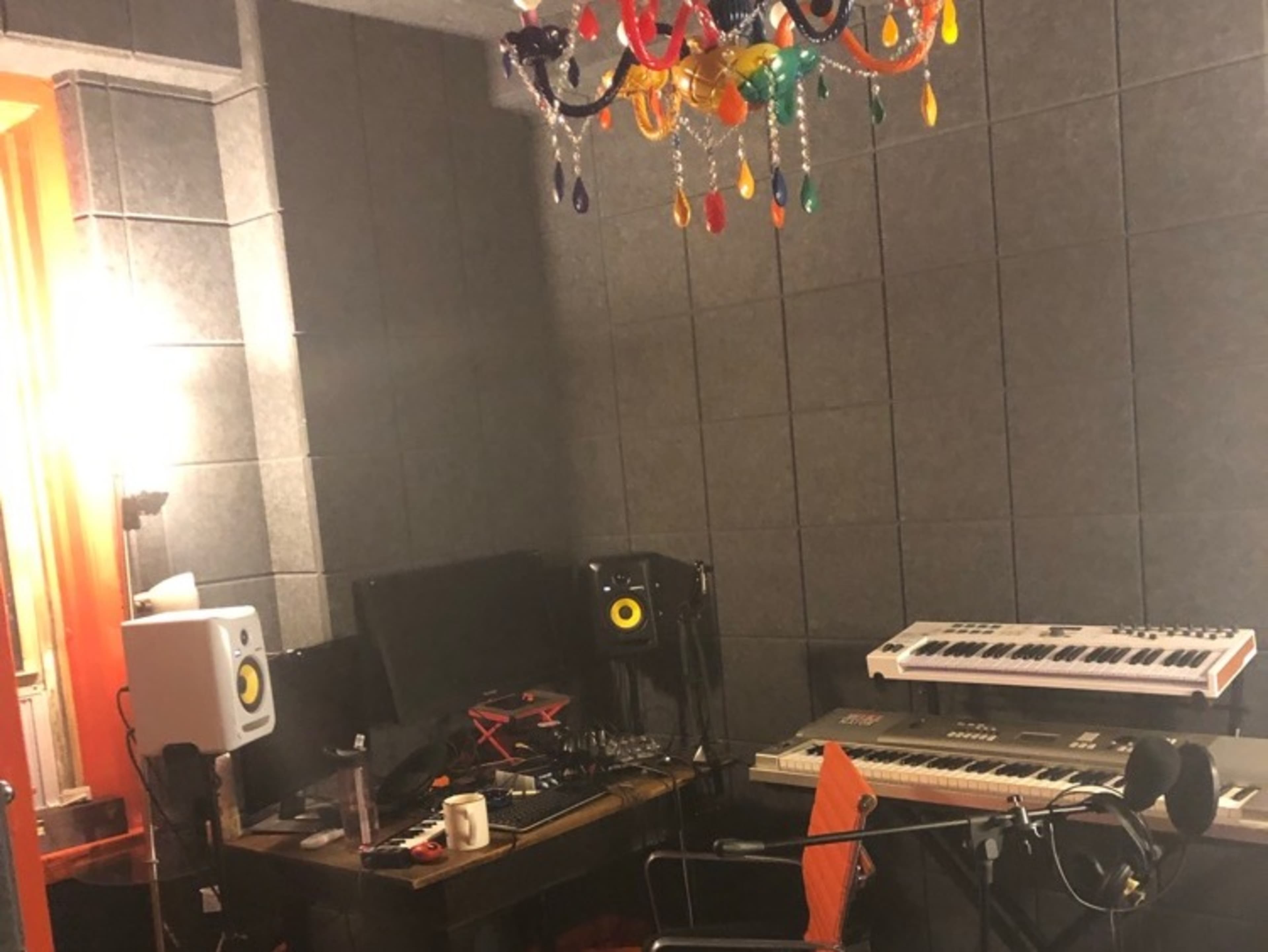 Recording studio -sound engineer 
