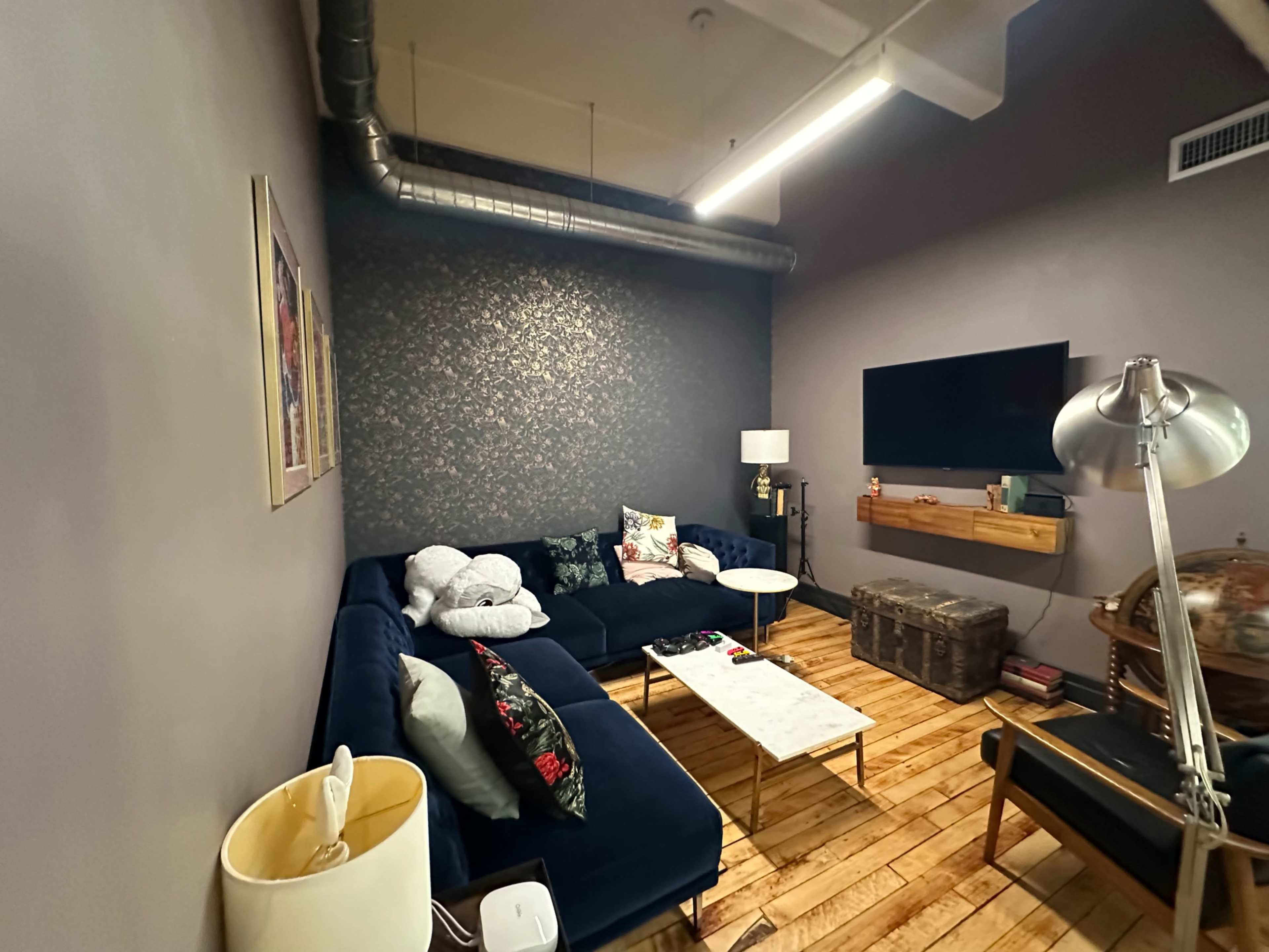 Large studio with three conference rooms and small kitchen Image in Dumbo, Brooklyn, NY
