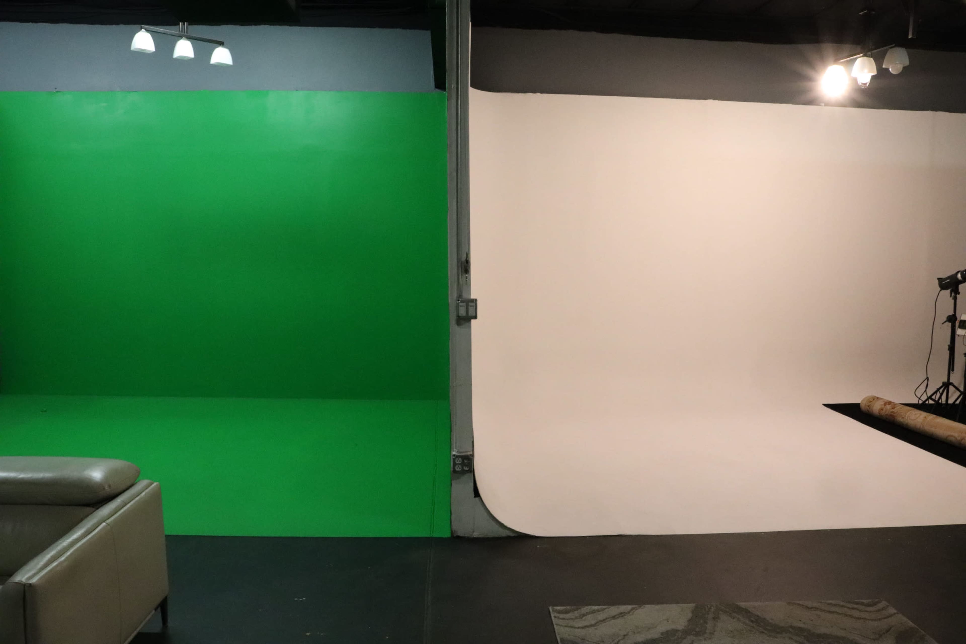 Private Multi-Media Facility (Tree House Creations) Image in Central City, Phoenix, AZ