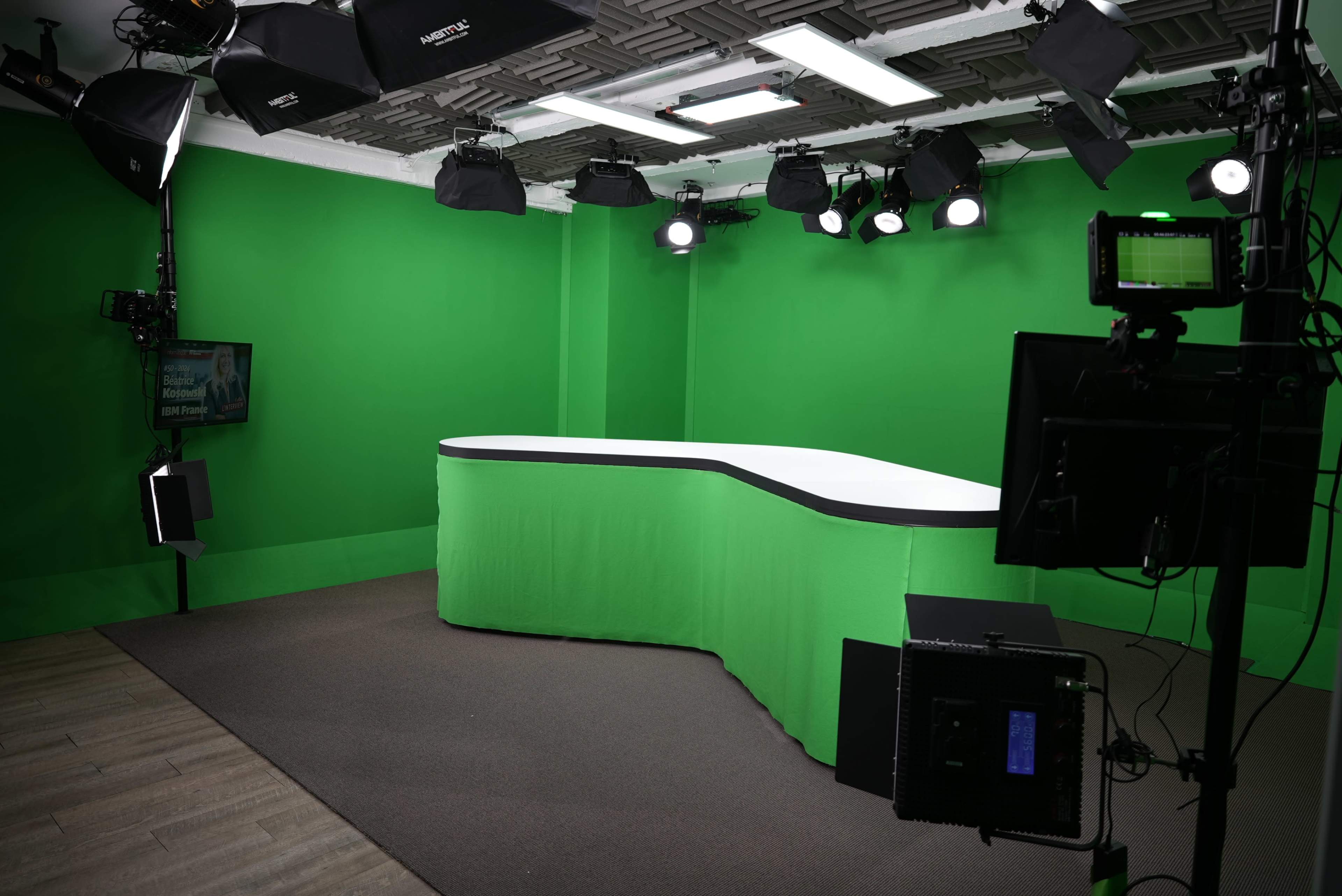Studio TV avec Plateau Live au coeur de Paris la Défense Image in Bécon-les-Bruyères, Courbevoie