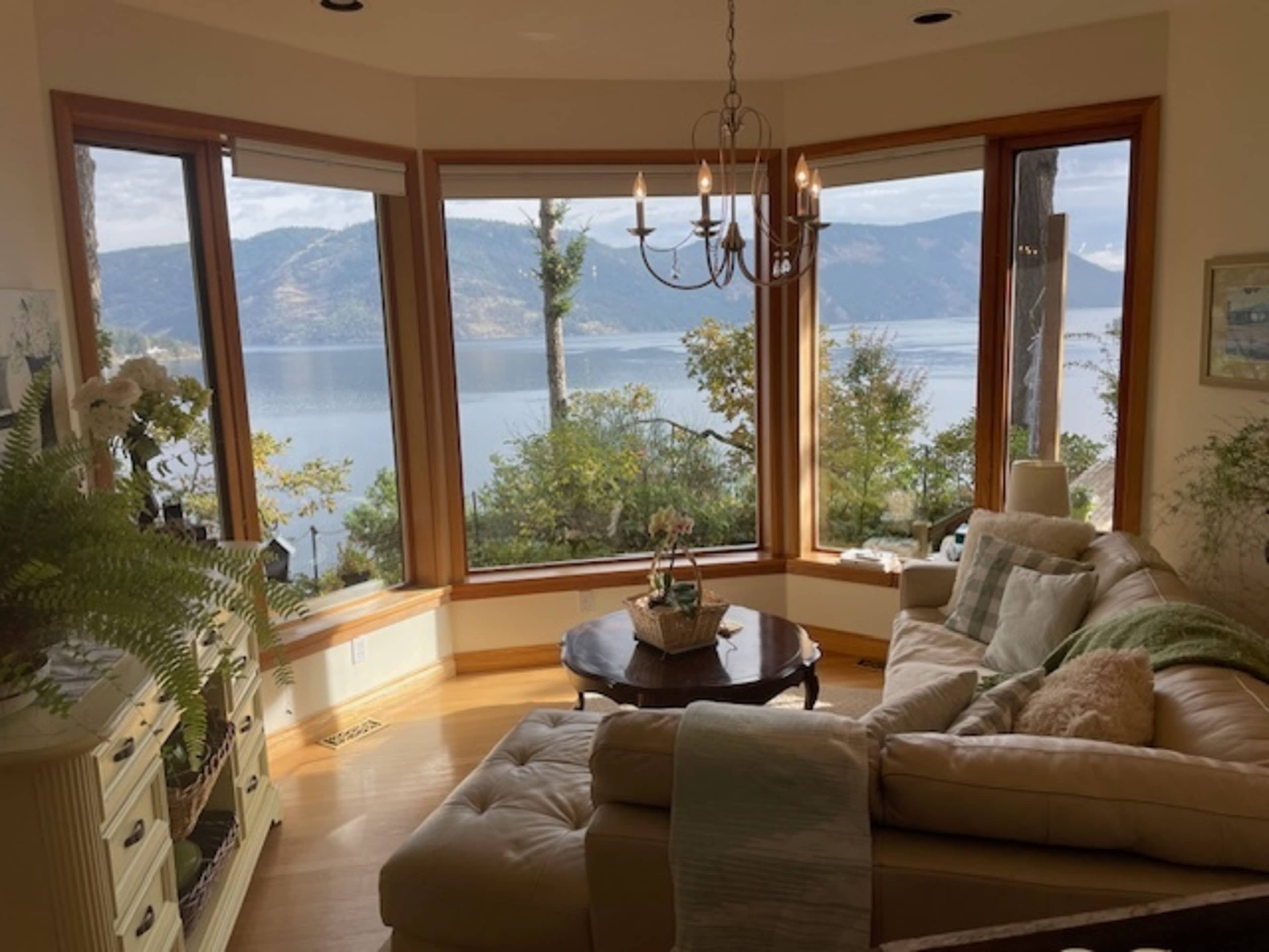 Oceanfront Home in Maple Bay Image in , Duncan, BC