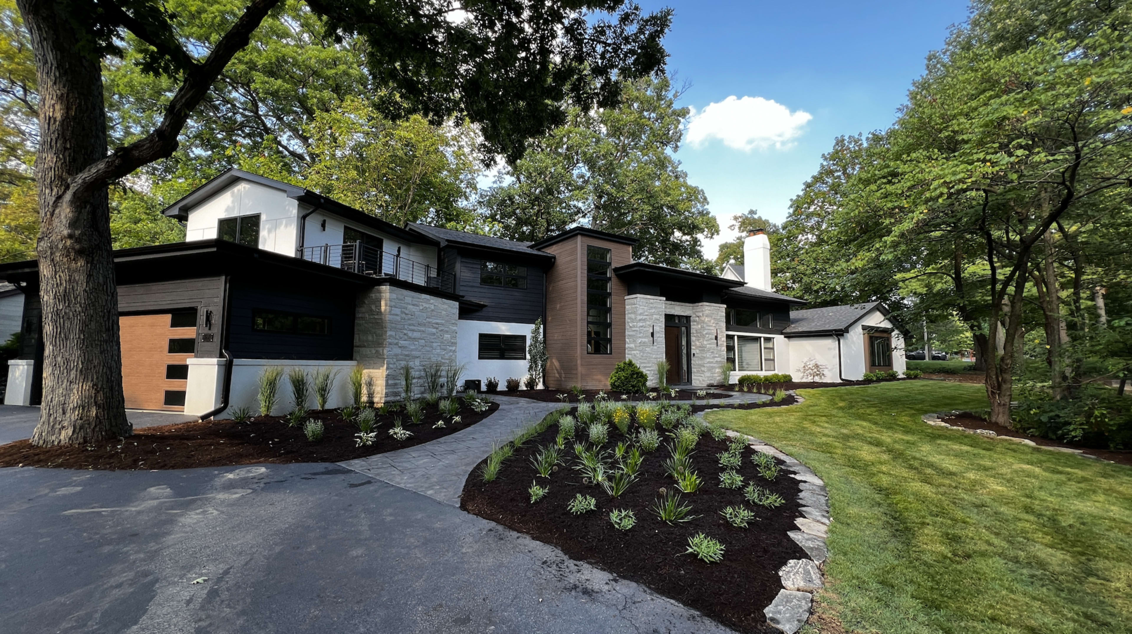 Contemporary Home in Beautiful Forest Preserve Setting Image in Downers Grove Township, DOWNERS GROVE, IL